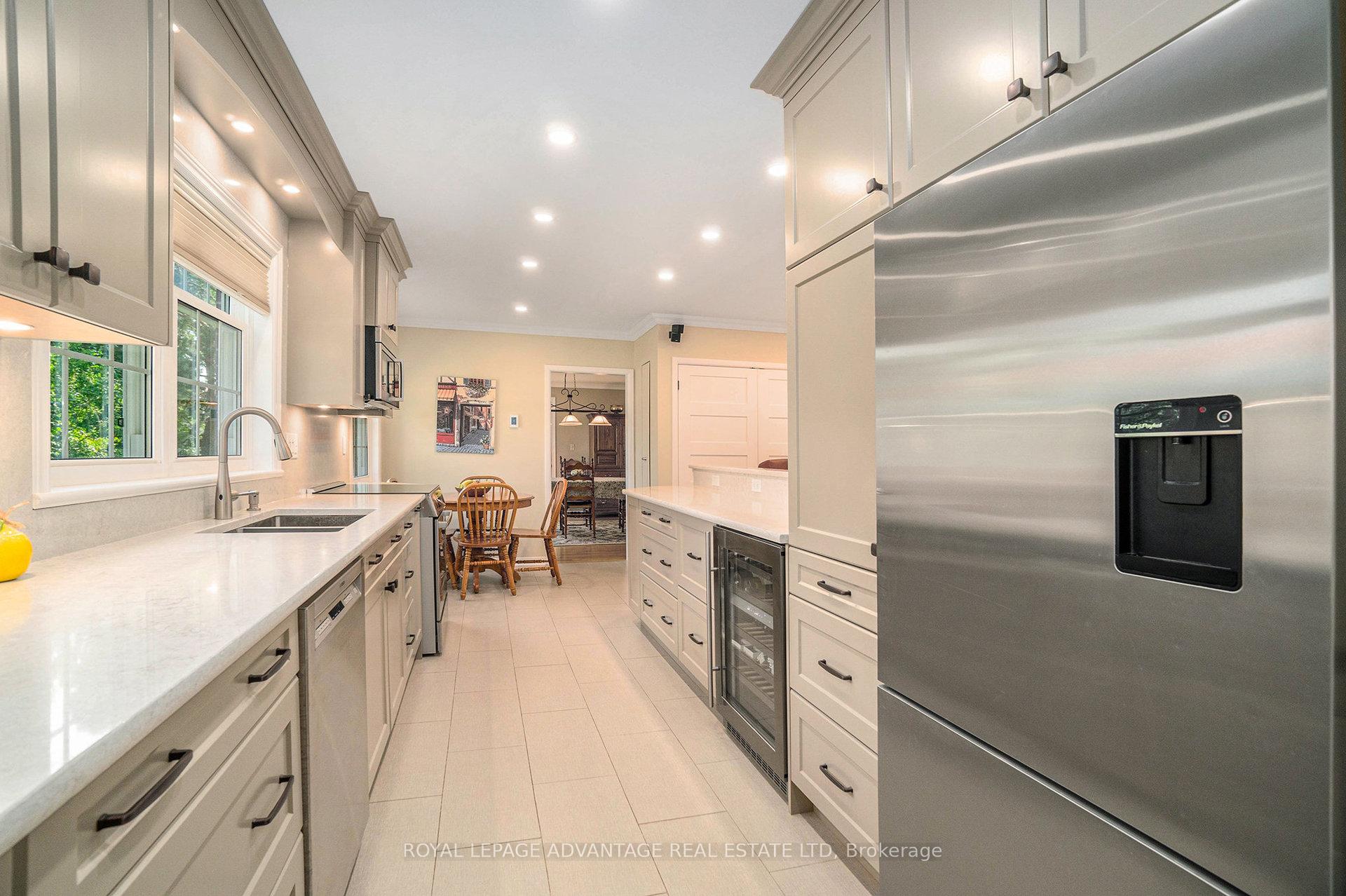 Photo 11 of 3 Florence Street, Smiths Falls — HOMEH