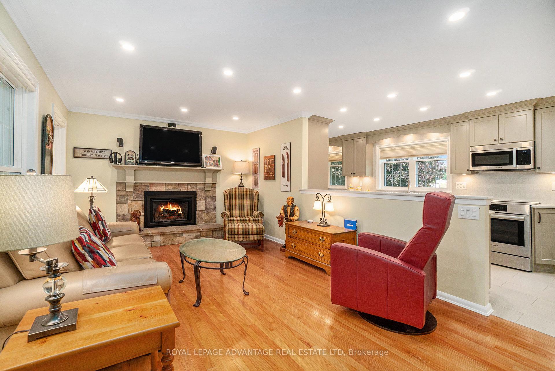 Photo 14 of 3 Florence Street, Smiths Falls — HOMEH