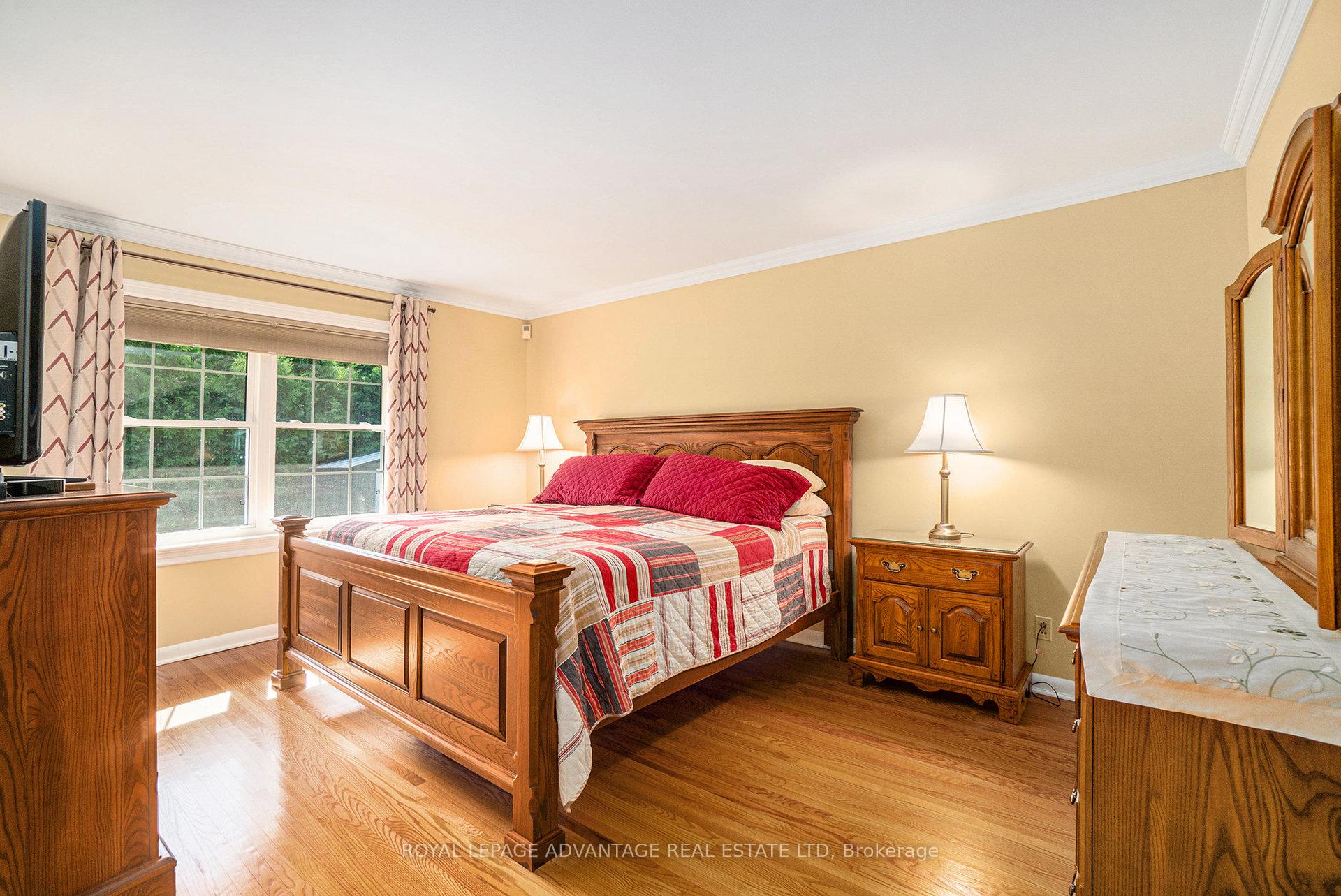 Photo 17 of 3 Florence Street, Smiths Falls — HOMEH