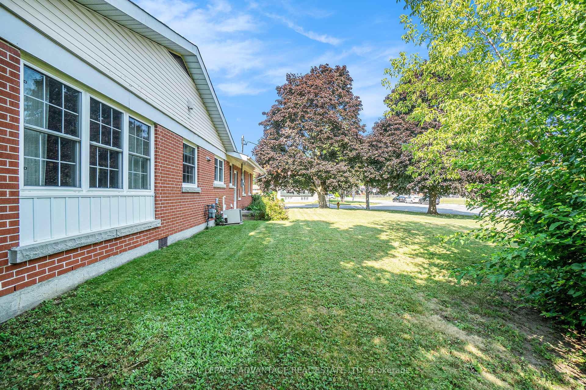 Photo 26 of 3 Florence Street, Smiths Falls — HOMEH