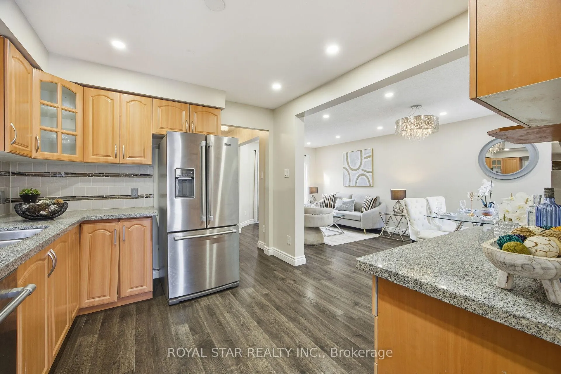 Photo 41 of 137 Ecclestone Drive, Brampton, Brampton West — HOMEH