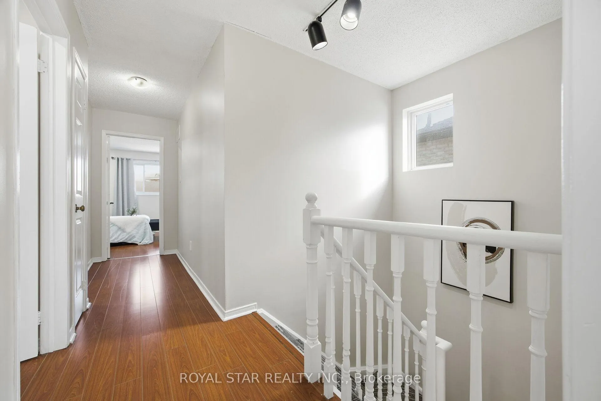Photo 58 of 137 Ecclestone Drive, Brampton, Brampton West — HOMEH