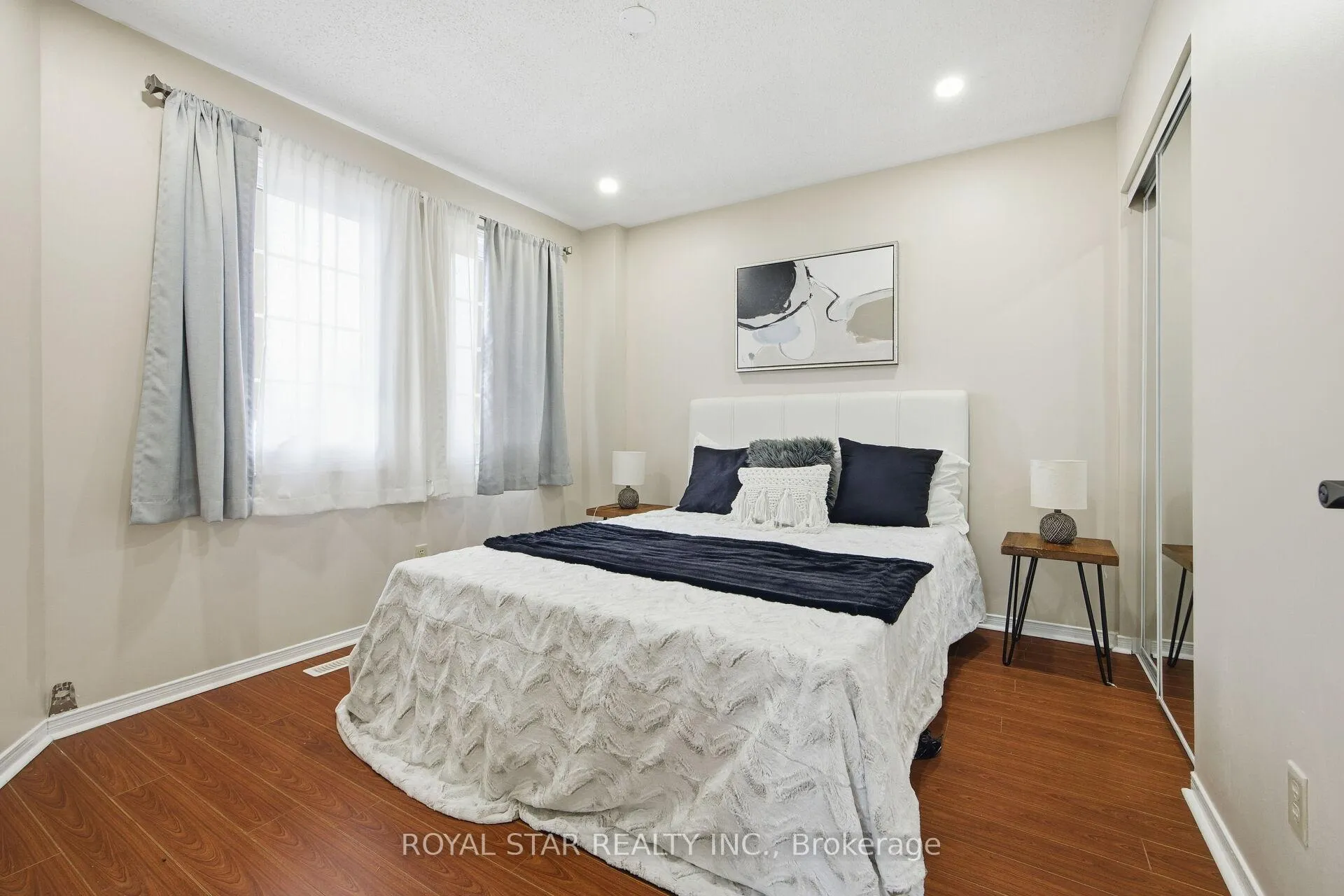 Photo 82 of 137 Ecclestone Drive, Brampton, Brampton West — HOMEH