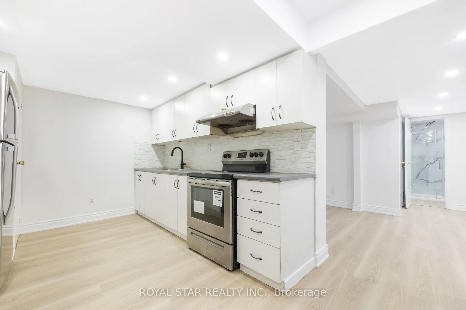 Photo 109 of 137 Ecclestone Drive, Brampton, Brampton West — HOMEH
