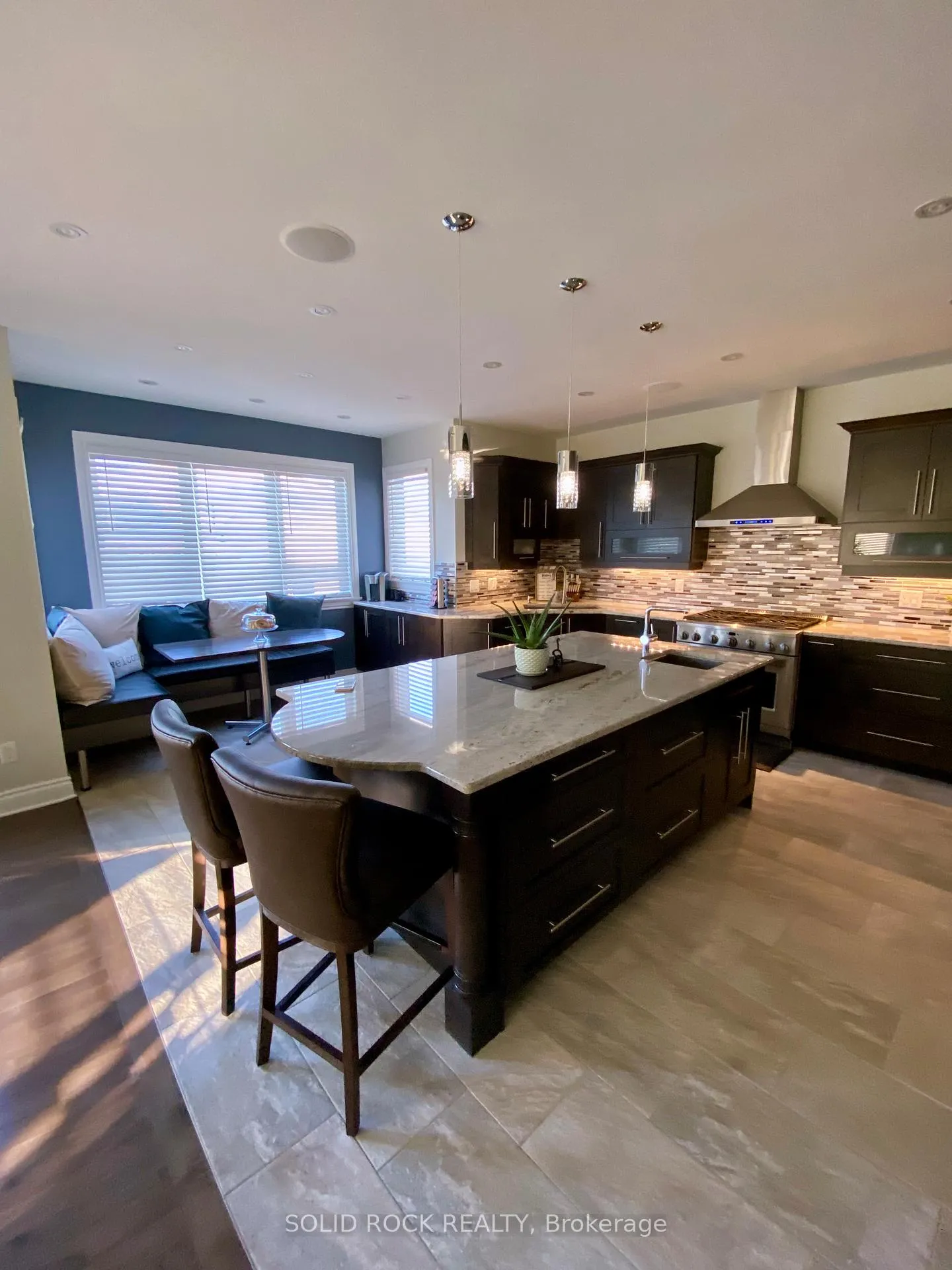 Photo 10 of 246 Lera Street, Smiths Falls — HOMEH