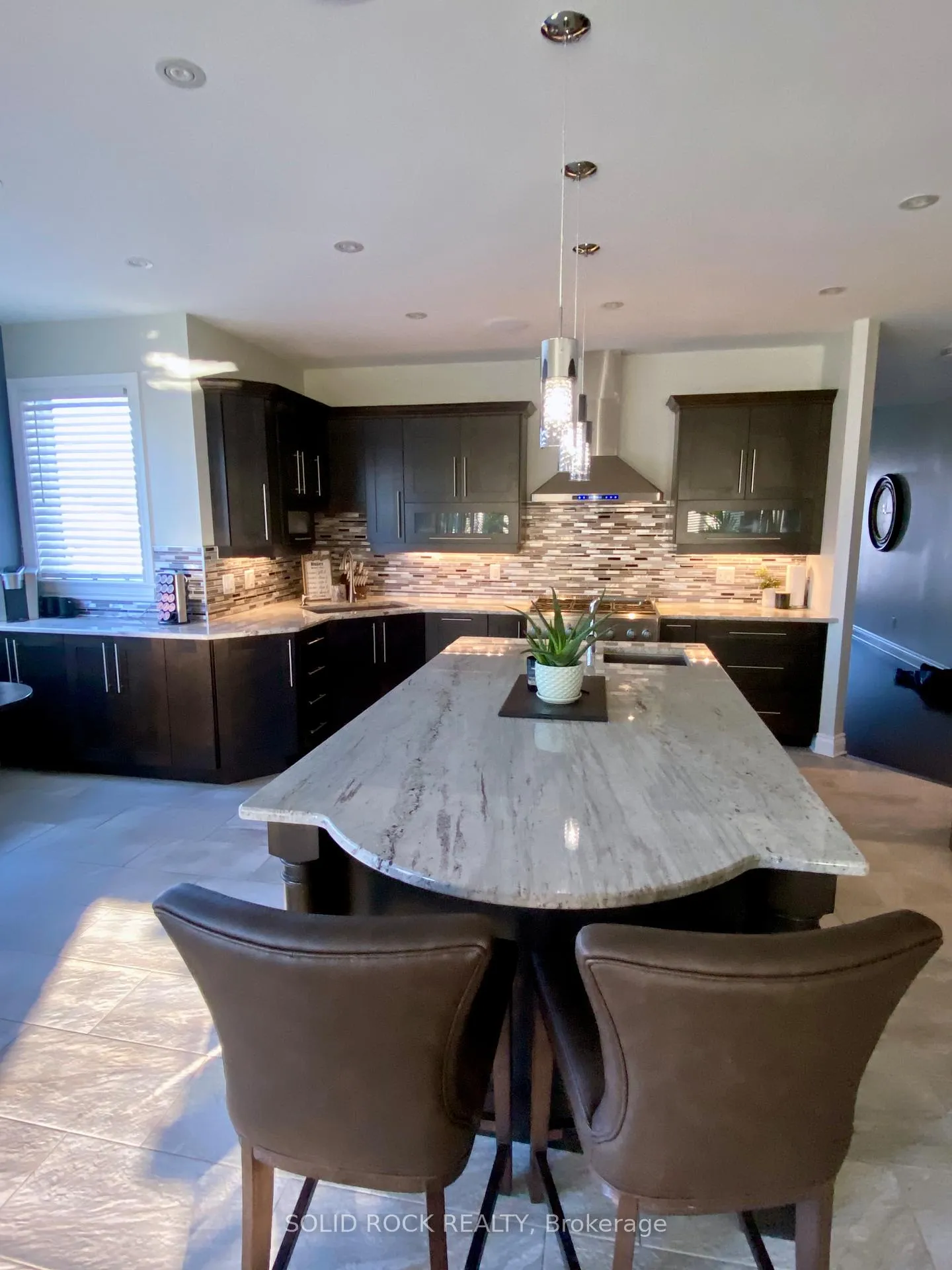 Photo 13 of 246 Lera Street, Smiths Falls — HOMEH