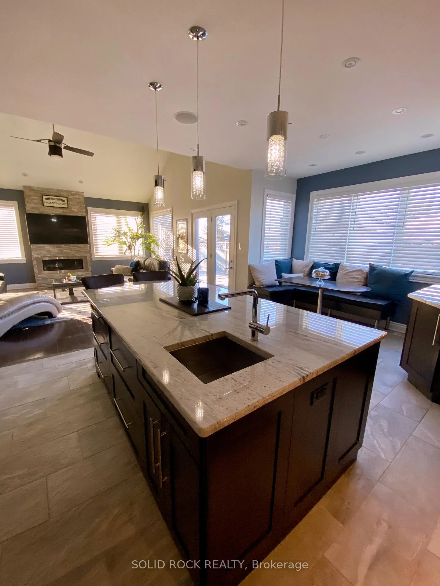 Photo 19 of 246 Lera Street, Smiths Falls — HOMEH