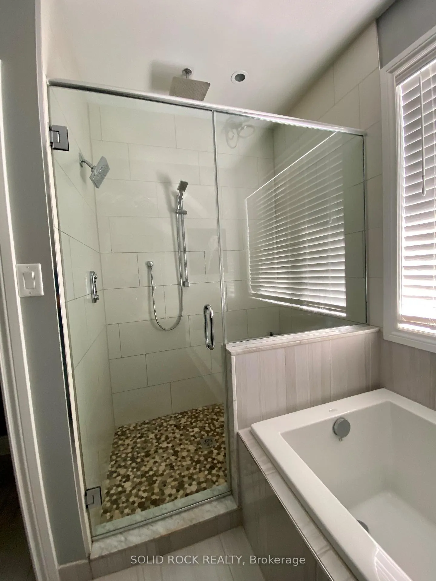Photo 26 of 246 Lera Street, Smiths Falls — HOMEH