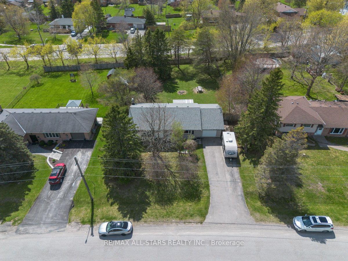 Photo 2 of 14 Ianson Drive, Scugog, Rural Scugog — HOMEH