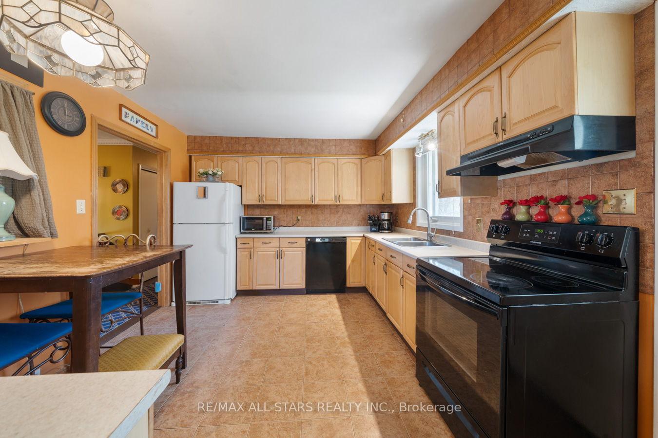 Photo 8 of 14 Ianson Drive, Scugog, Rural Scugog — HOMEH