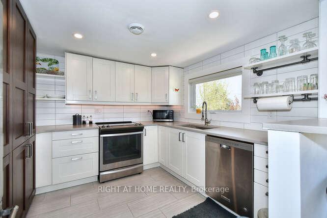 Photo 13 of 7 Bayview Crescent, Scugog, Rural Scugog — HOMEH