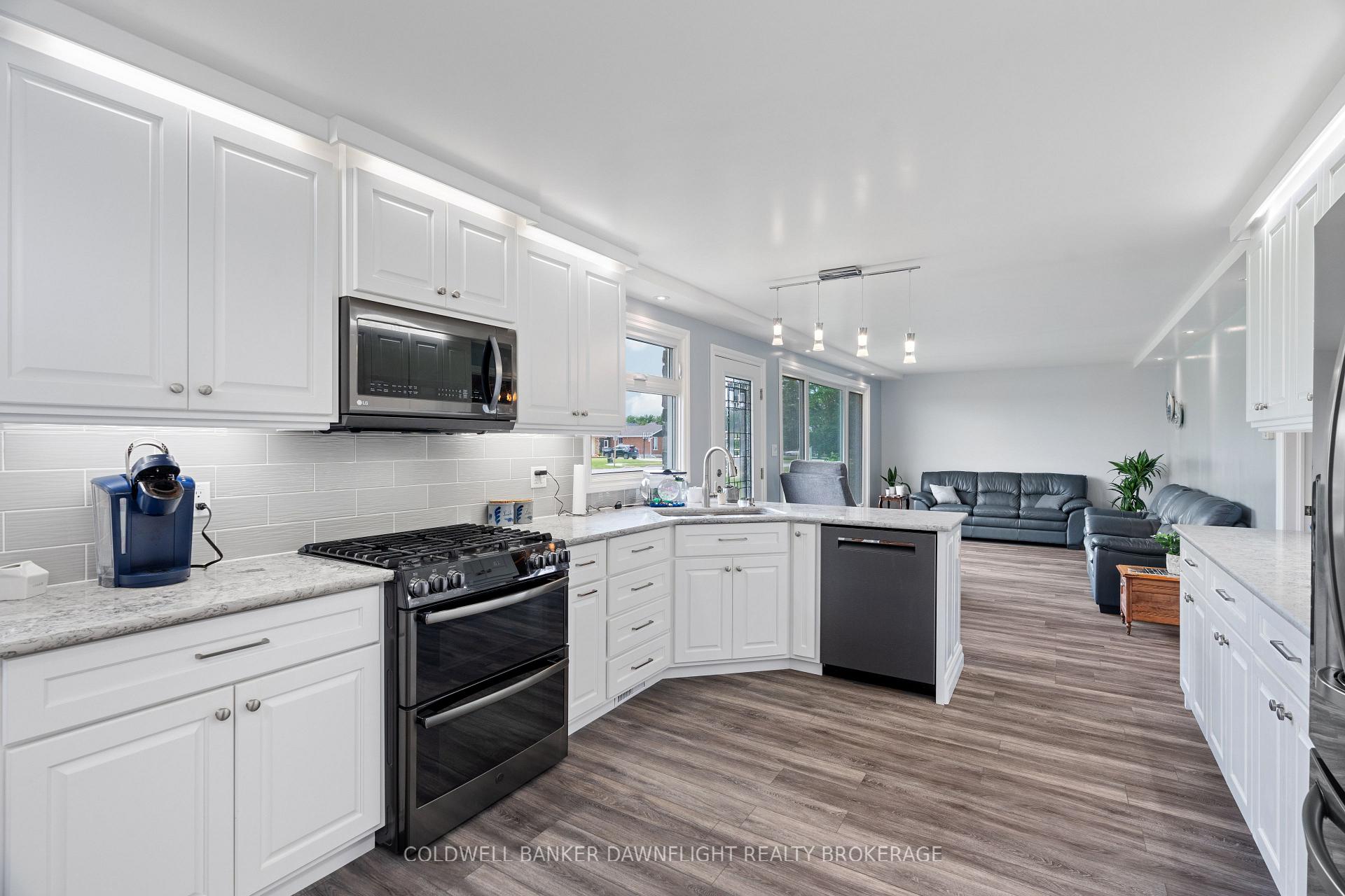 Photo 15 of 40214 Huron Street E, South Huron, Exeter — HOMEH