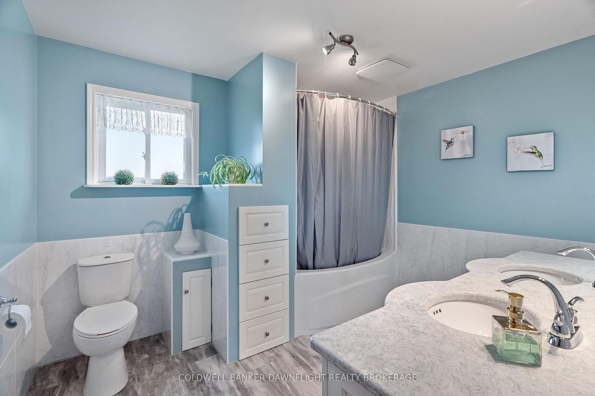 Photo 22 of 40214 Huron Street E, South Huron, Exeter — HOMEH
