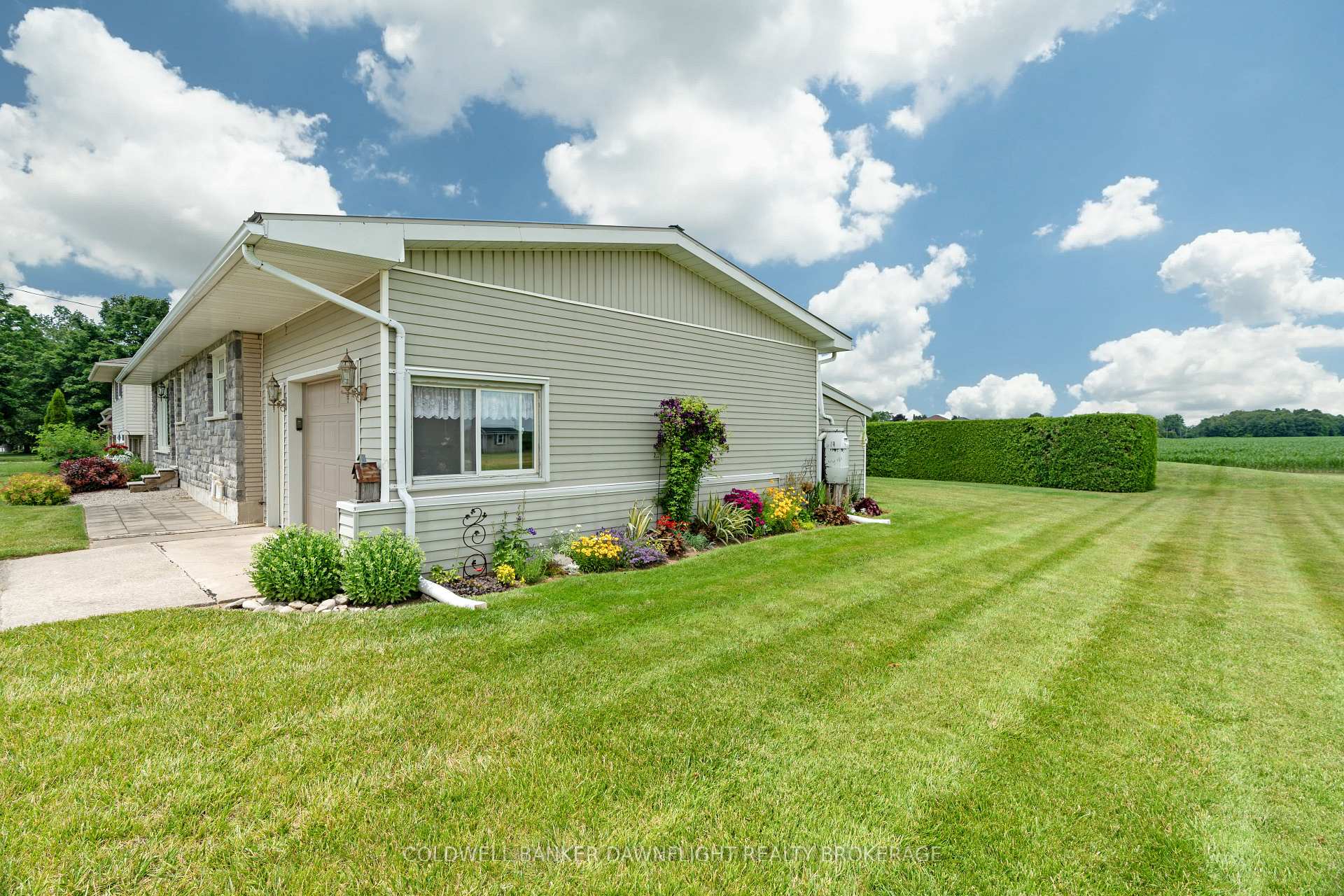 Photo 34 of 40214 Huron Street E, South Huron, Exeter — HOMEH