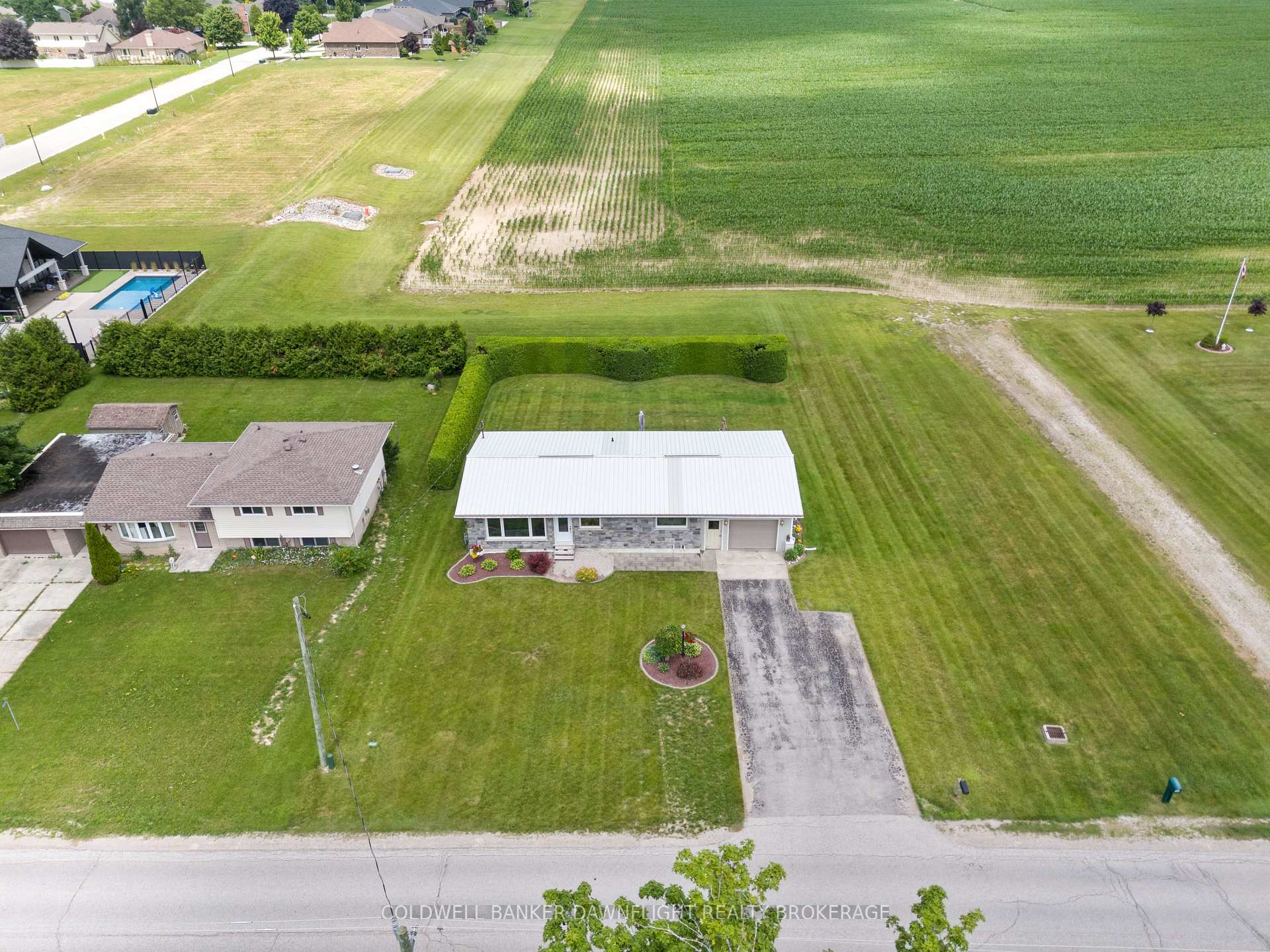 Photo 40 of 40214 Huron Street E, South Huron, Exeter — HOMEH
