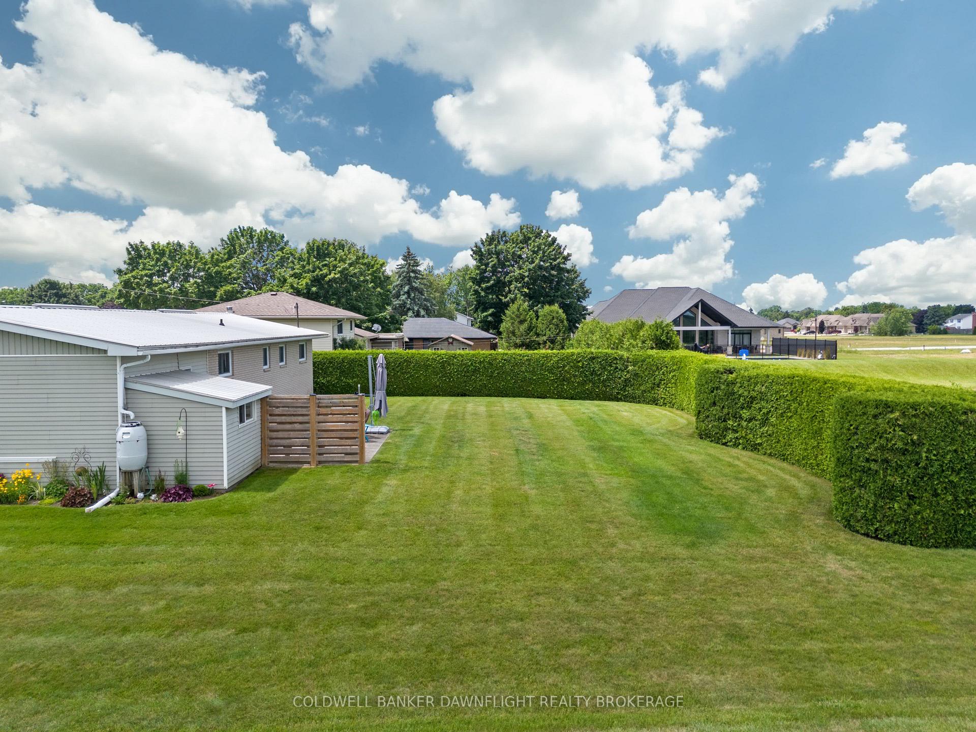 Photo 41 of 40214 Huron Street E, South Huron, Exeter — HOMEH