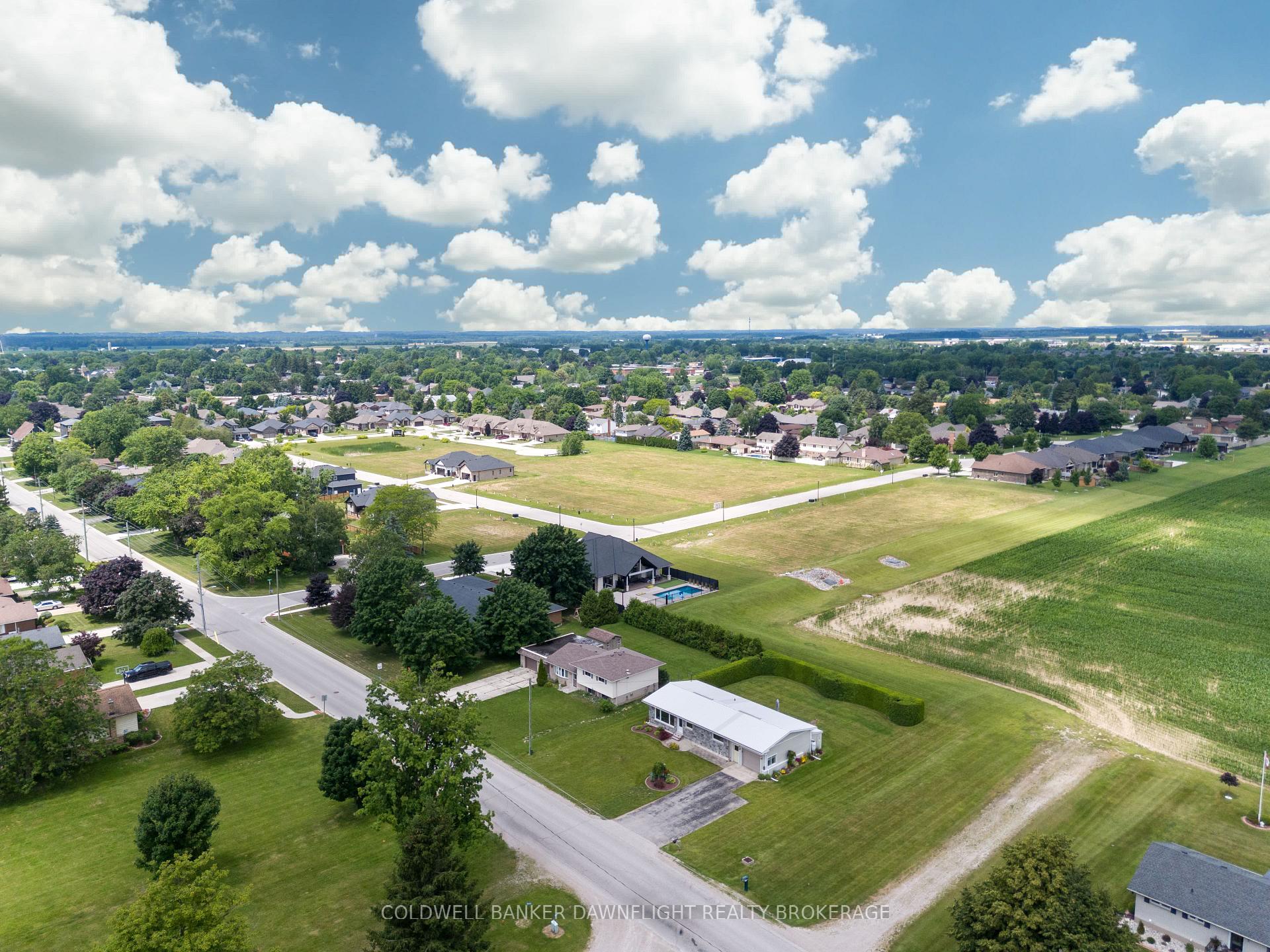 Photo 42 of 40214 Huron Street E, South Huron, Exeter — HOMEH