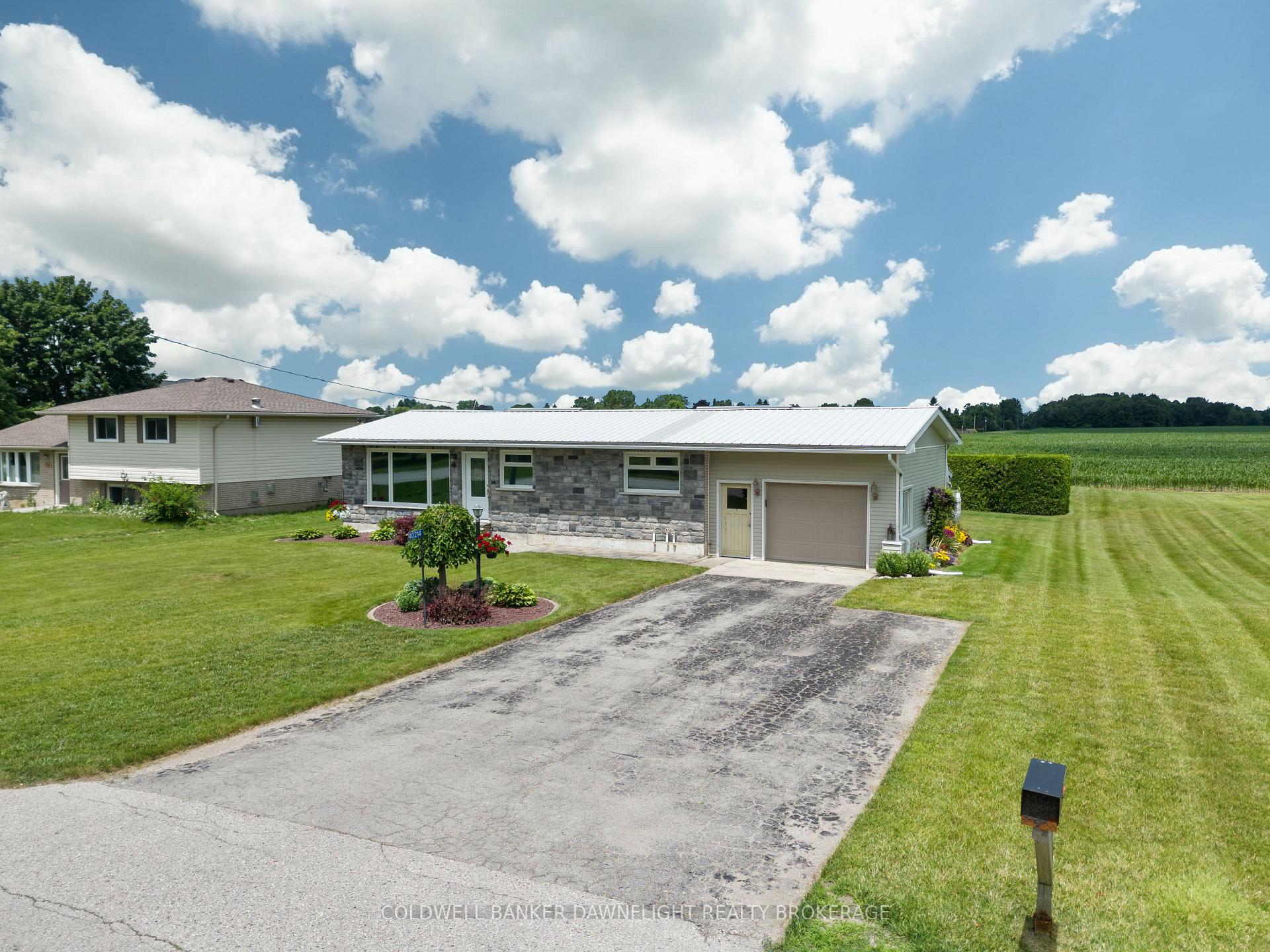Photo 44 of 40214 Huron Street E, South Huron, Exeter — HOMEH