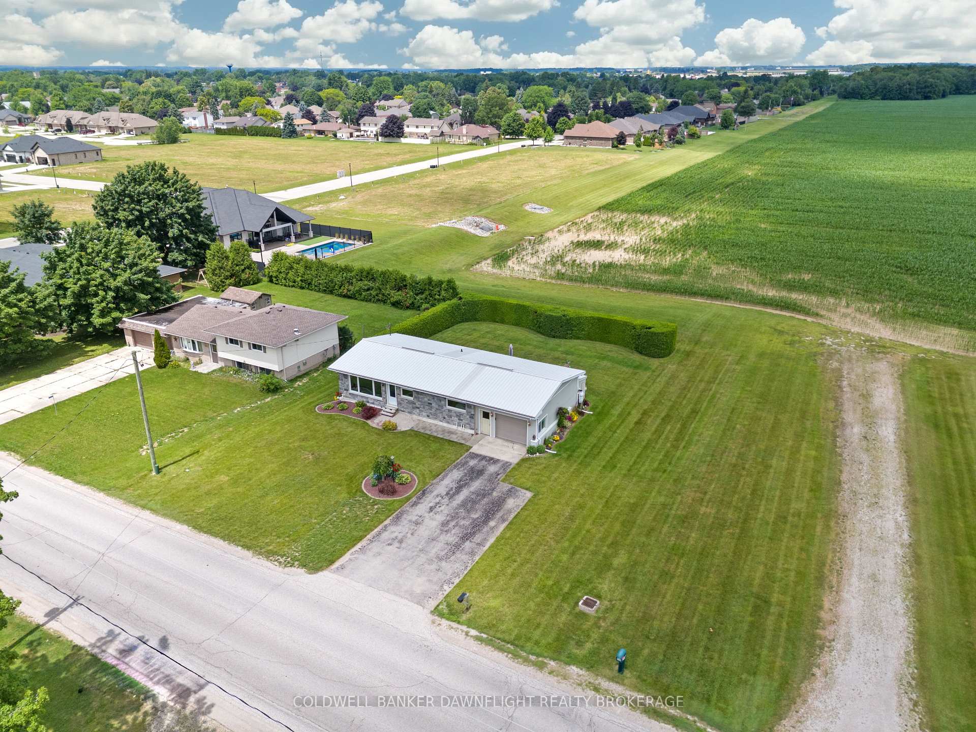 Photo 46 of 40214 Huron Street E, South Huron, Exeter — HOMEH