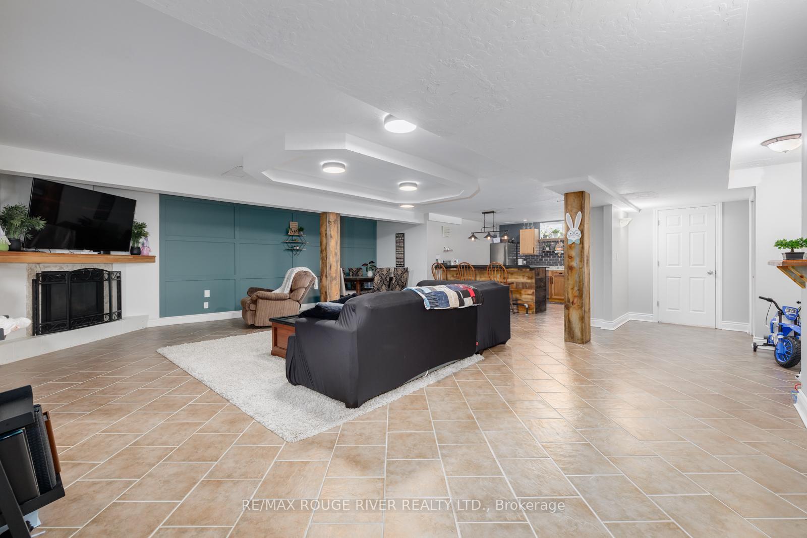Photo 25 of 11 Mikelen Drive, Scugog, Port Perry — HOMEH