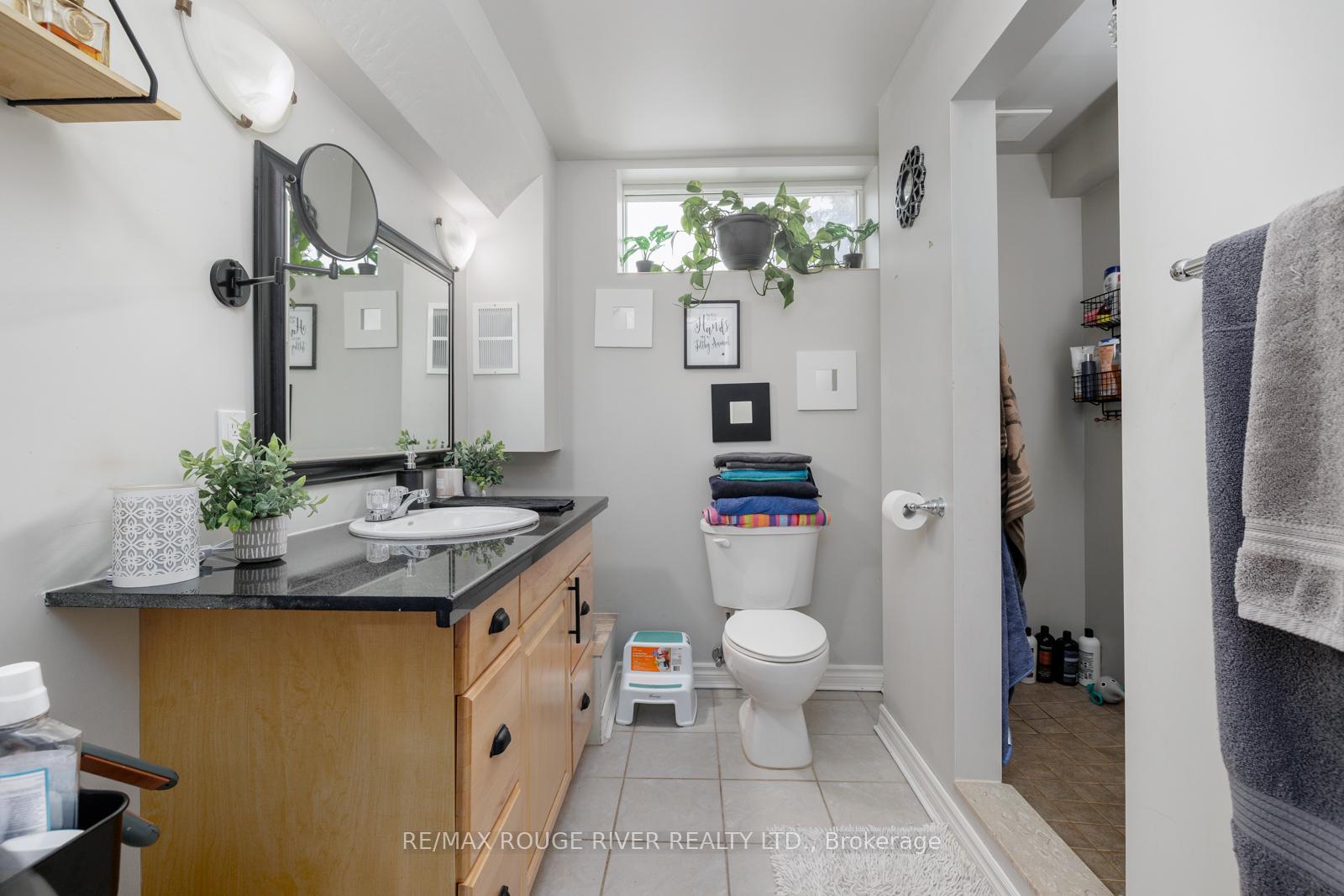Photo 31 of 11 Mikelen Drive, Scugog, Port Perry — HOMEH