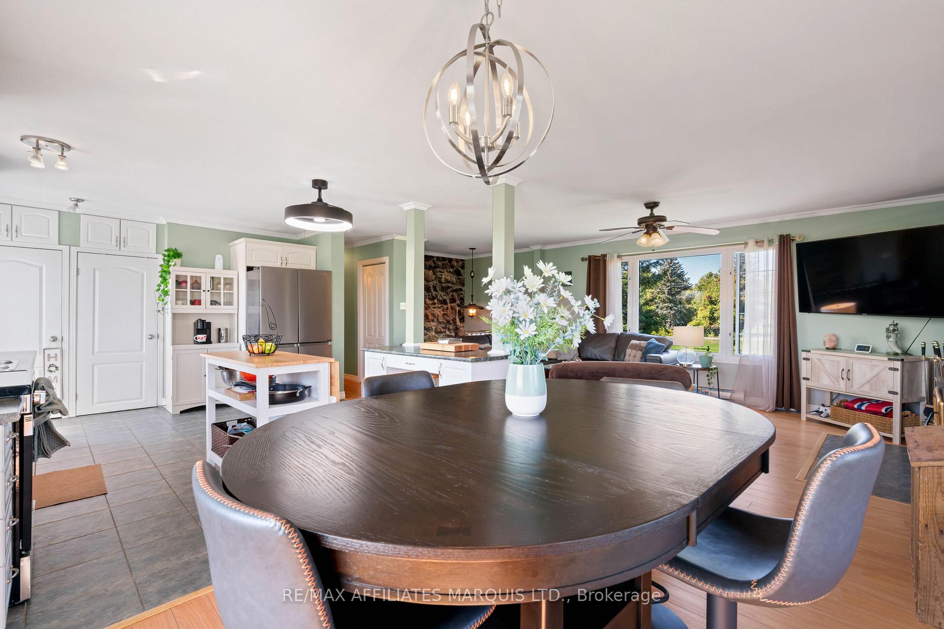 Photo 12 of 21230 Conc 6 Road, South Glengarry, South Glengarry (Lancaster) Twp — HOMEH