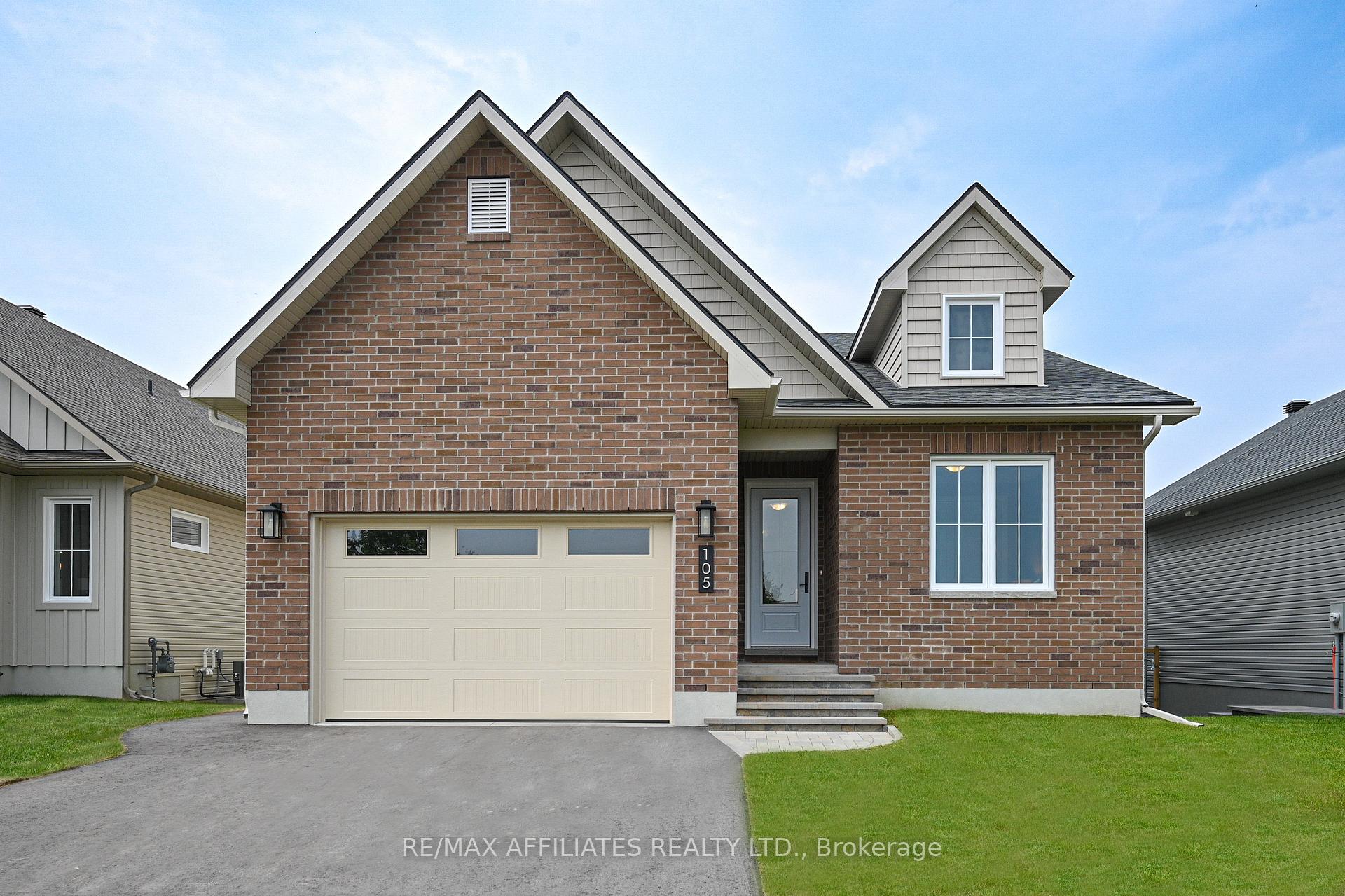 Photo 1 of 105 Rabb Street, Smiths Falls — HOMEH