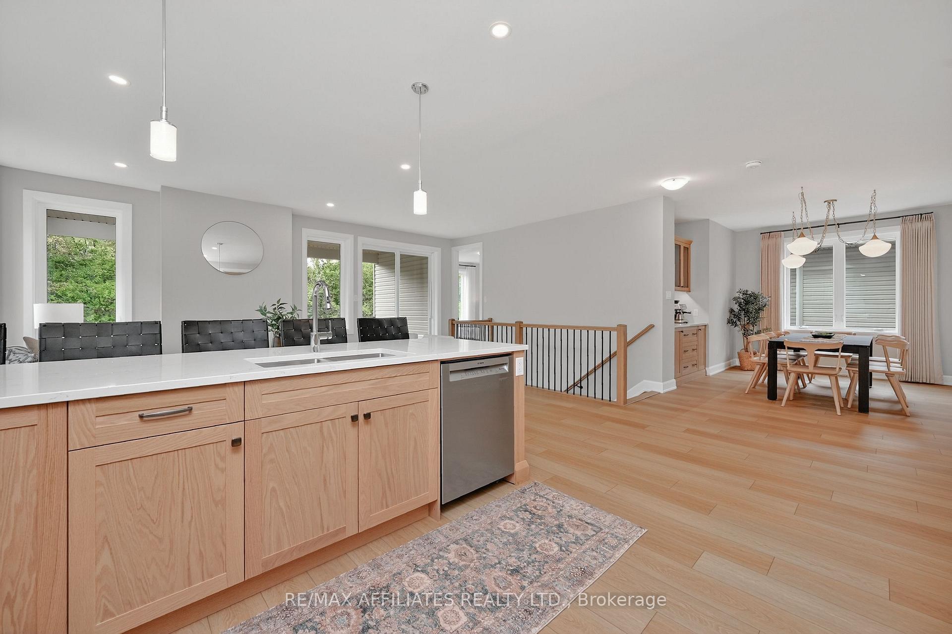 Photo 13 of 105 Rabb Street, Smiths Falls — HOMEH