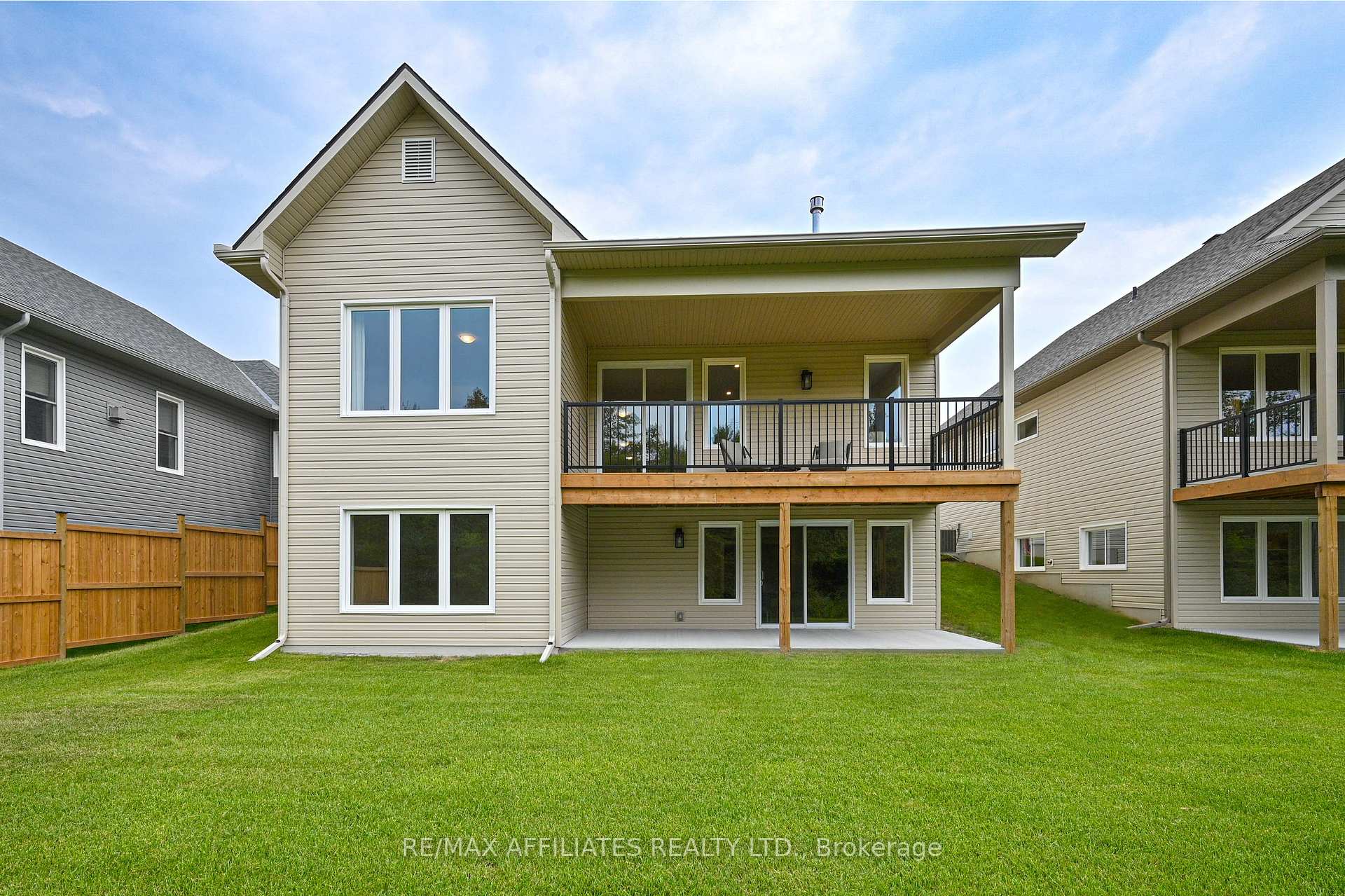 Photo 49 of 105 Rabb Street, Smiths Falls — HOMEH