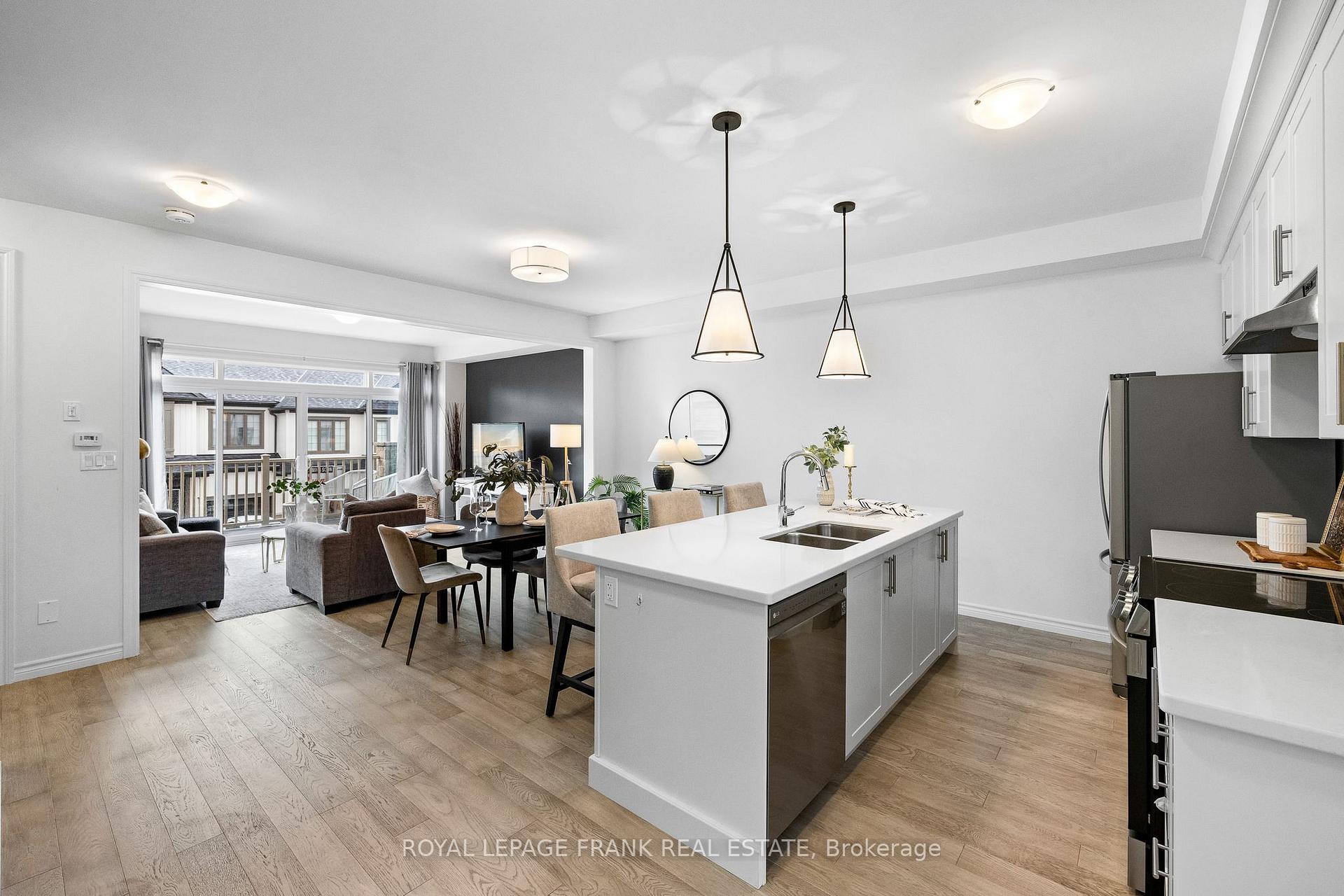 Photo 12 of 11 Shand Lane, Scugog, Port Perry — HOMEH