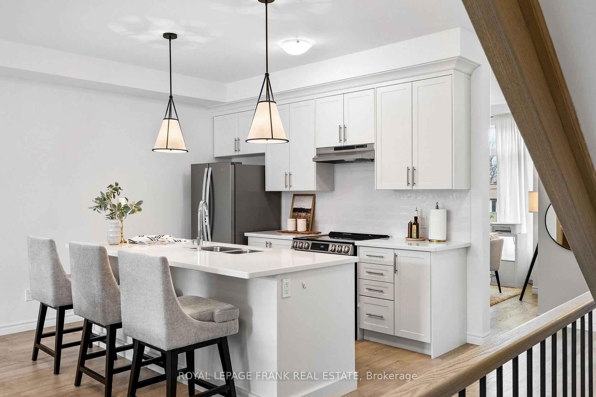 Photo 16 of 11 Shand Lane, Scugog, Port Perry — HOMEH