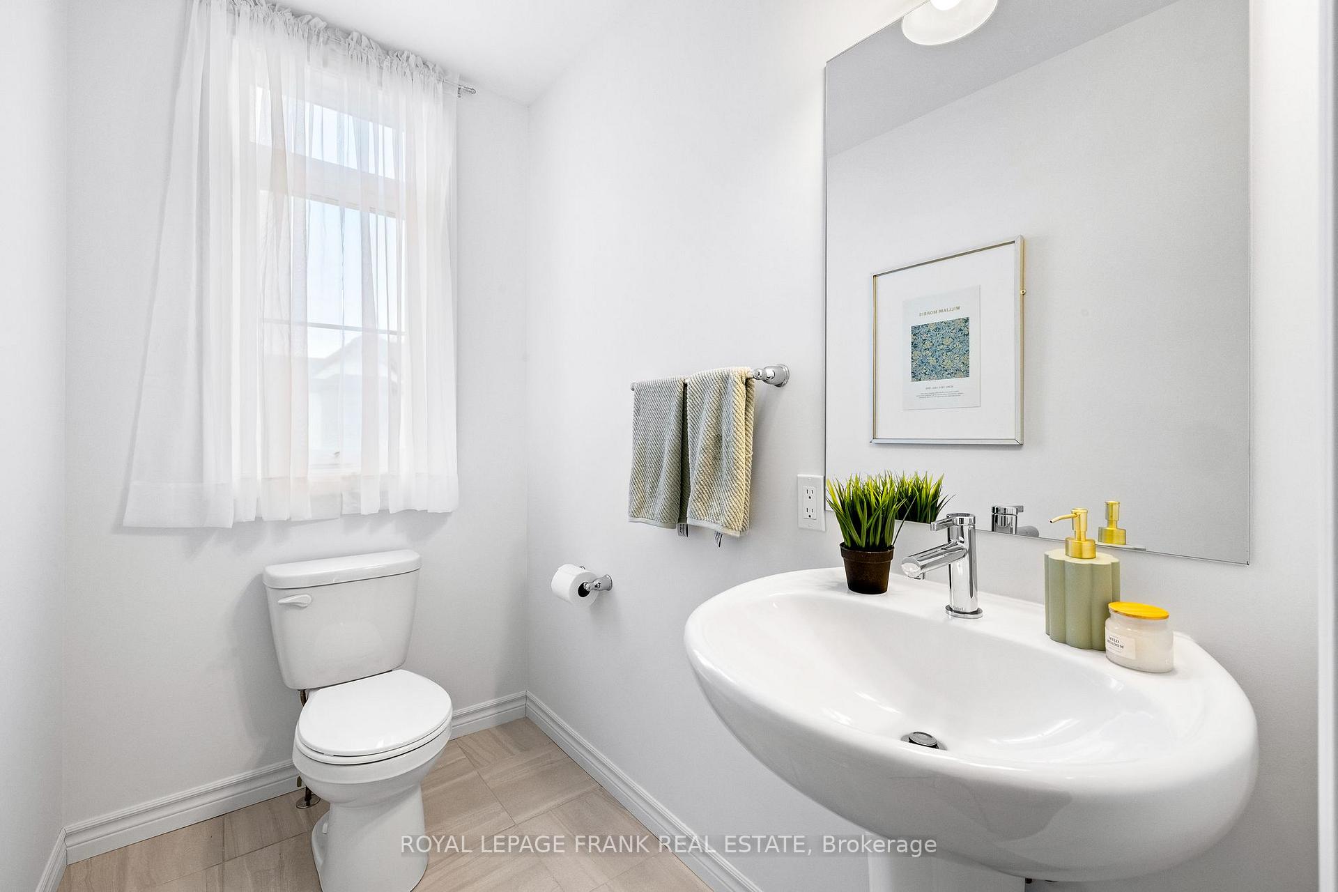 Photo 17 of 11 Shand Lane, Scugog, Port Perry — HOMEH