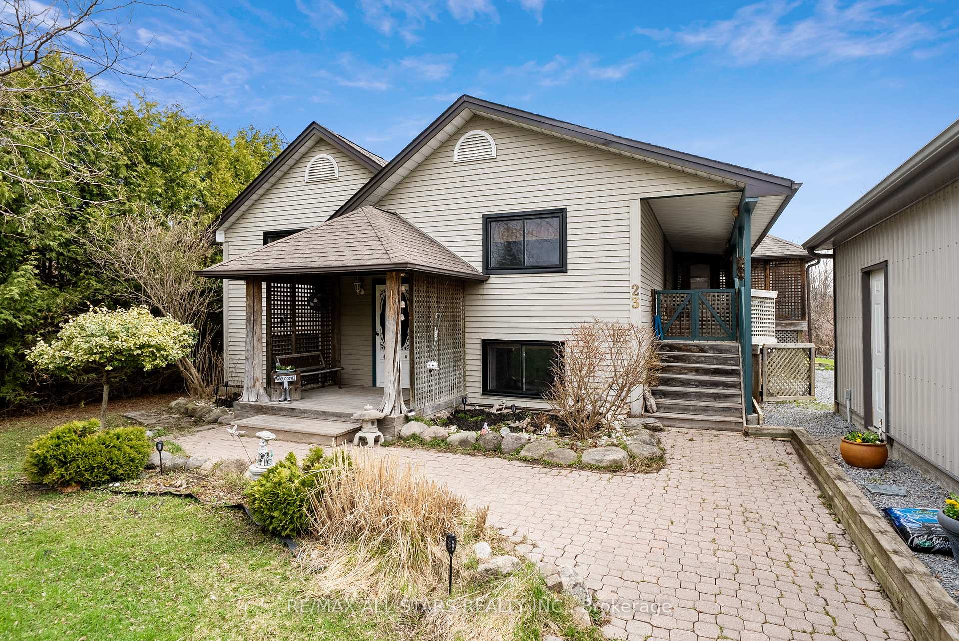 Photo 3 of 23 Park Street, Scugog, Rural Scugog — HOMEH