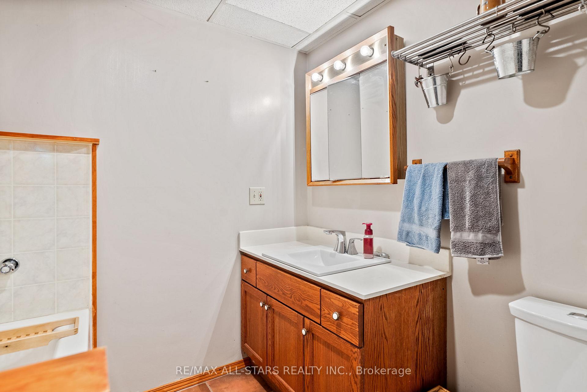 Photo 14 of 23 Park Street, Scugog, Rural Scugog — HOMEH