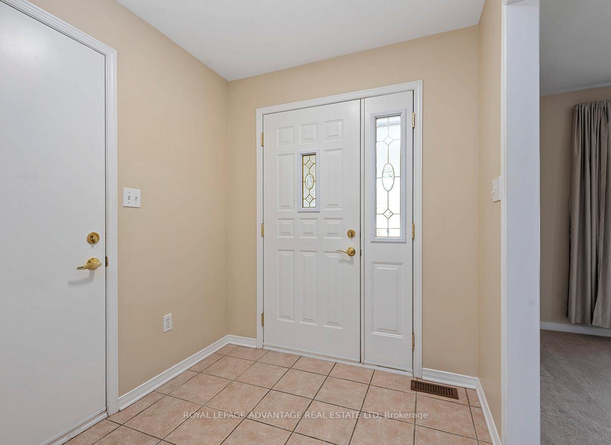 Photo 17 of 248 Glenwood Crescent, Smiths Falls — HOMEH