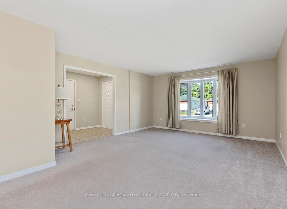 Photo 19 of 248 Glenwood Crescent, Smiths Falls — HOMEH