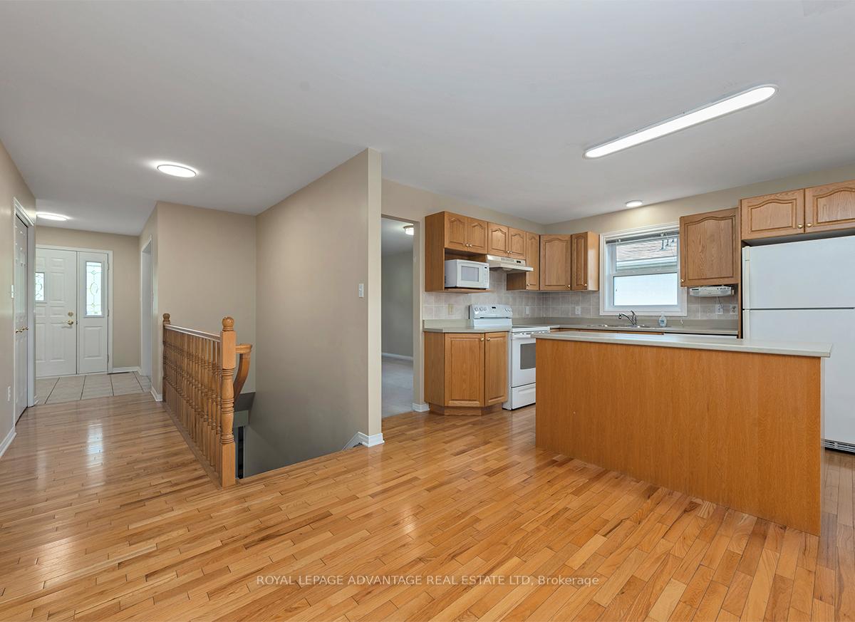 Photo 21 of 248 Glenwood Crescent, Smiths Falls — HOMEH