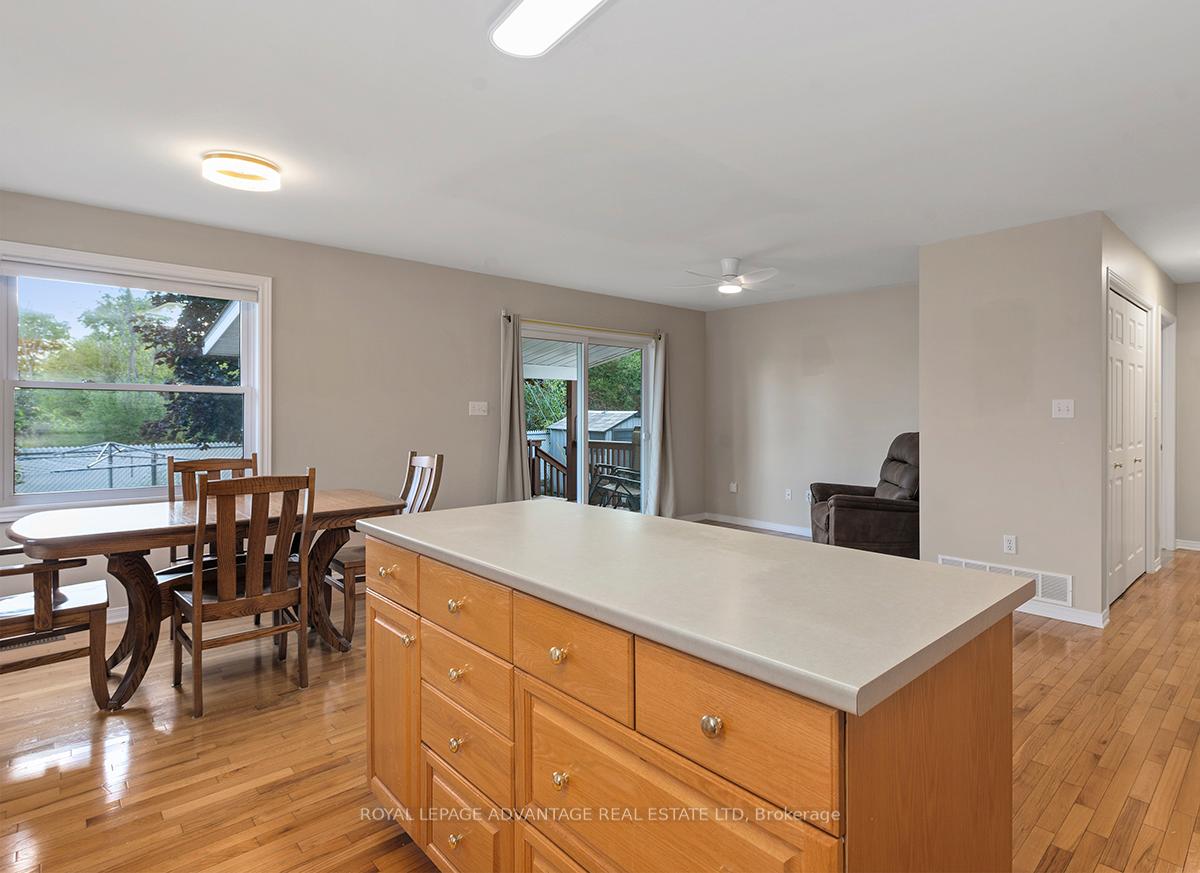 Photo 25 of 248 Glenwood Crescent, Smiths Falls — HOMEH