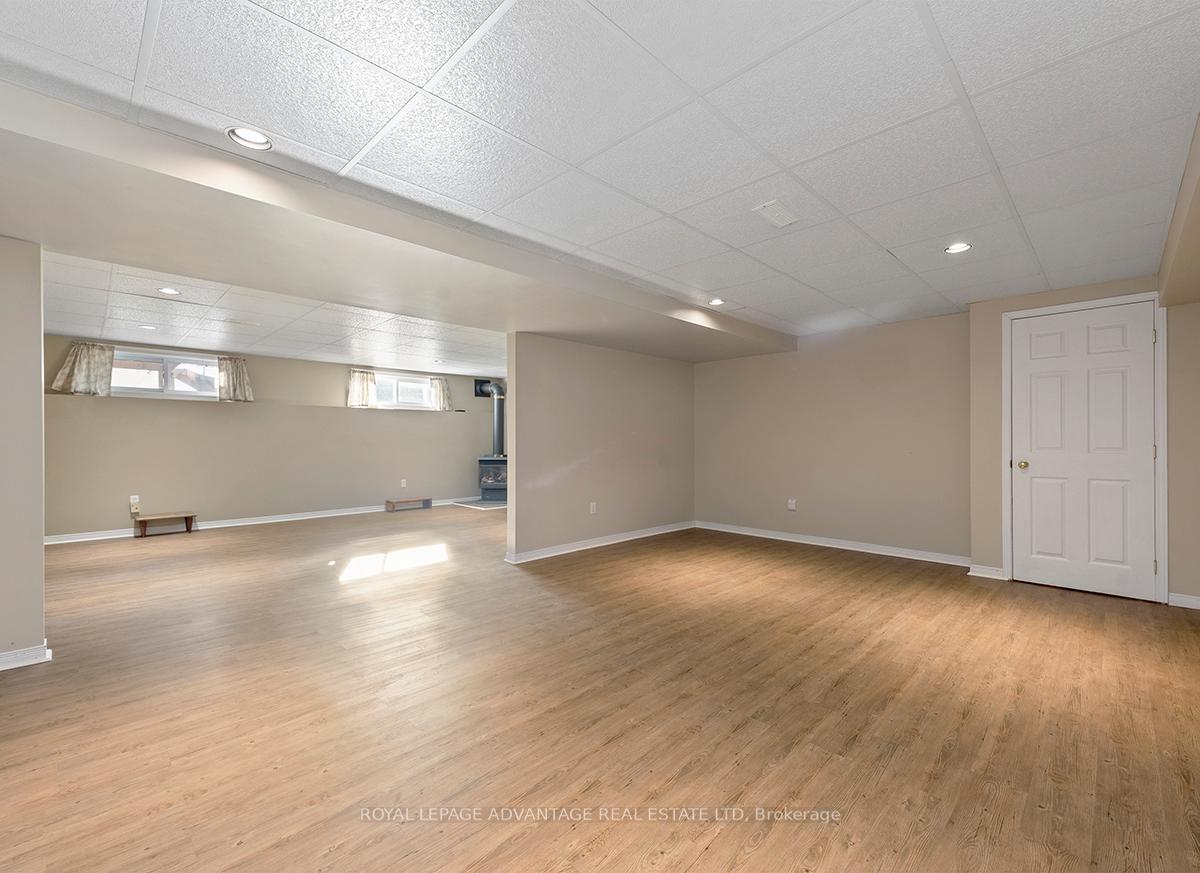 Photo 34 of 248 Glenwood Crescent, Smiths Falls — HOMEH