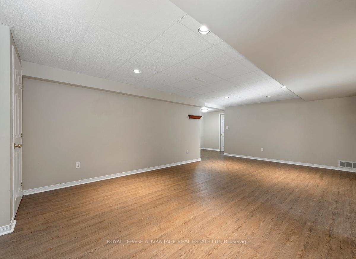 Photo 35 of 248 Glenwood Crescent, Smiths Falls — HOMEH