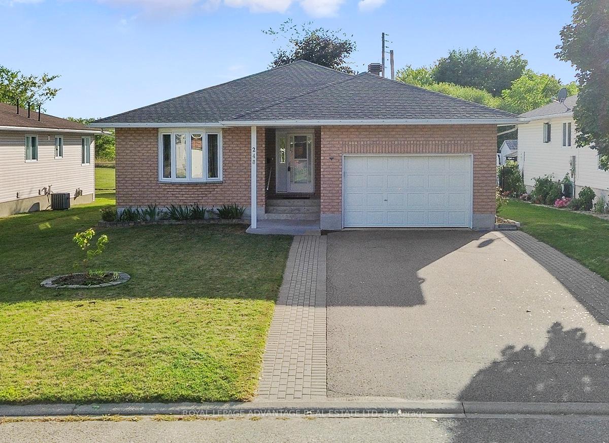 Photo 41 of 248 Glenwood Crescent, Smiths Falls — HOMEH