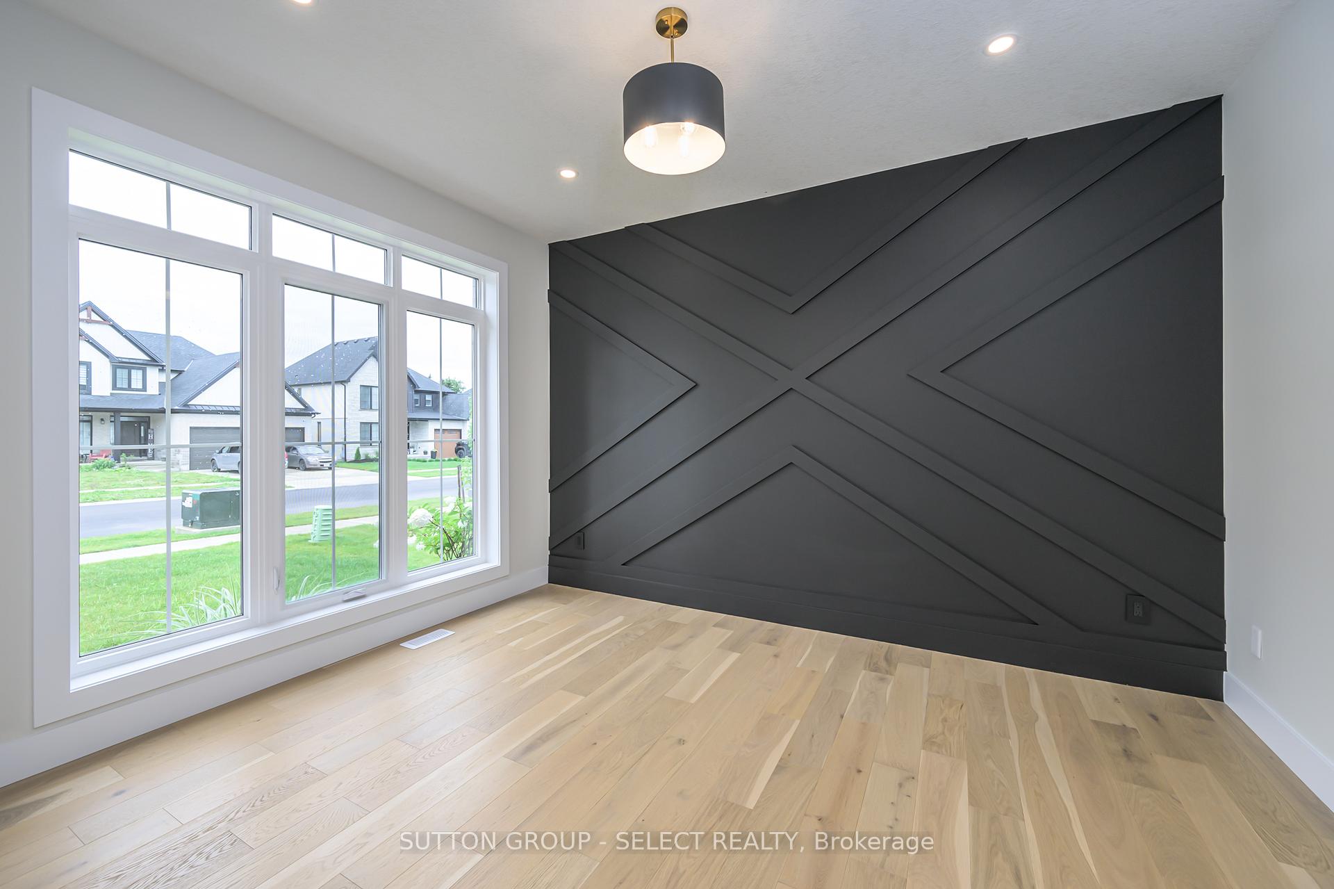 Photo 17 of 119 Optimist Drive, Southwold, Talbotville — HOMEH