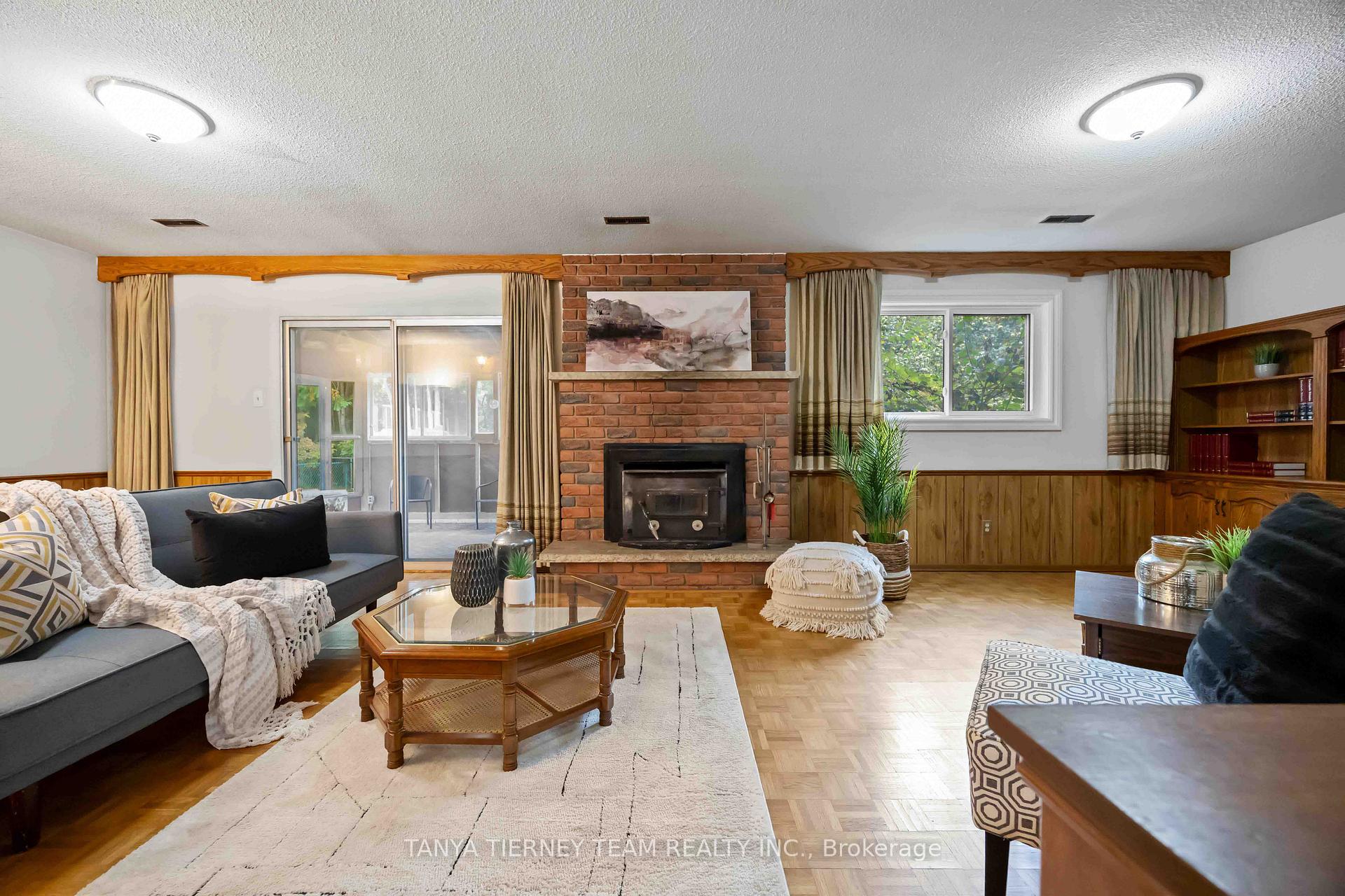 Photo 33 of 54 Chester Crescent, Scugog, Port Perry — HOMEH