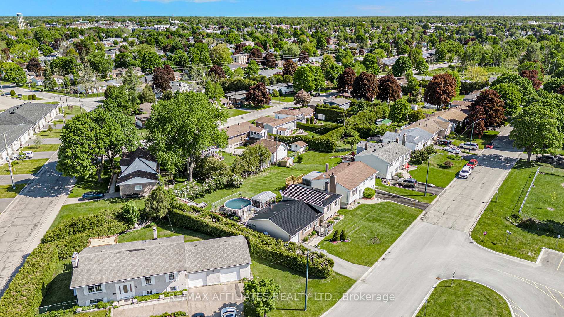 Photo 37 of 12 Ross Street E, Smiths Falls — HOMEH