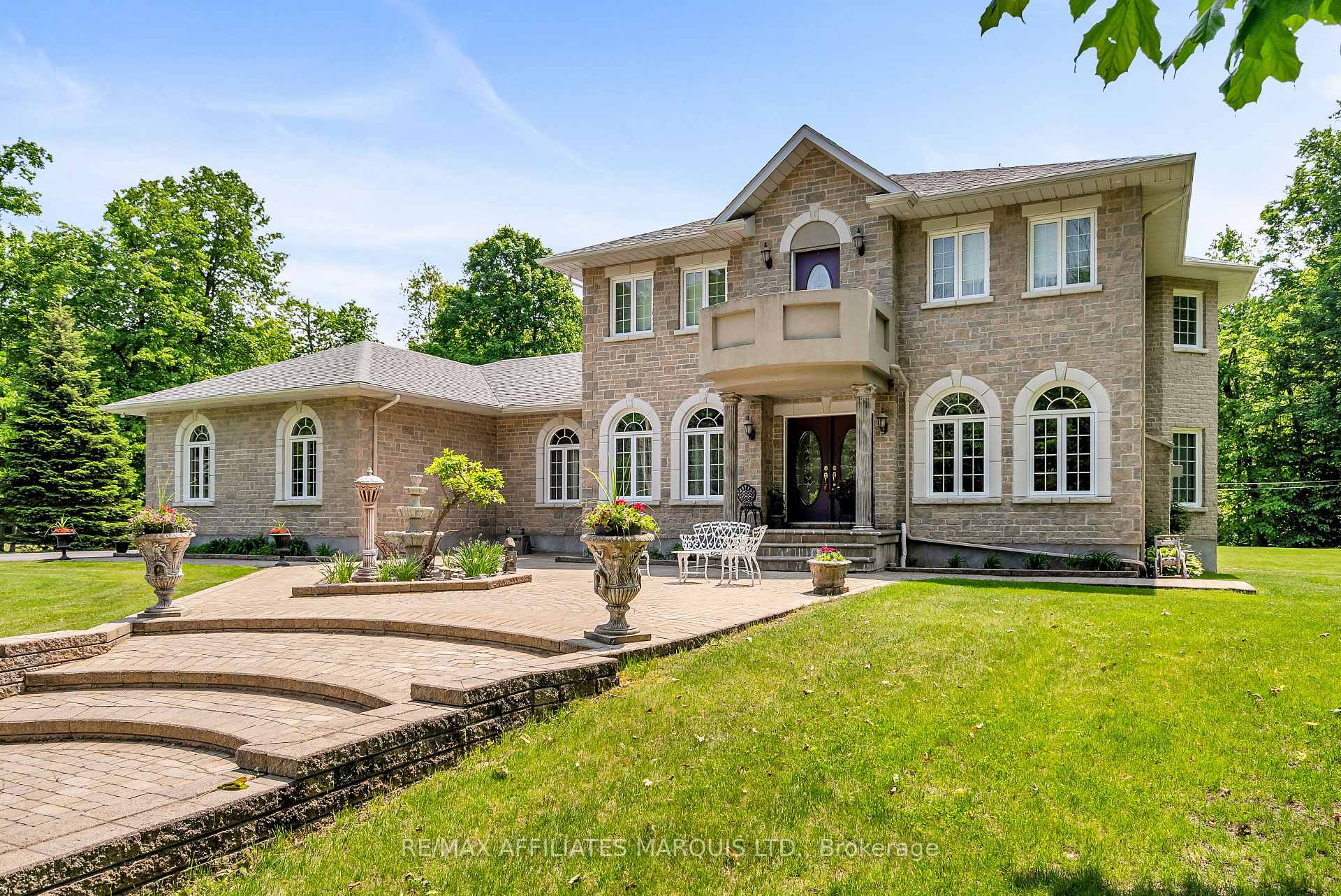Front of 16935 Beaver Dam Drive
