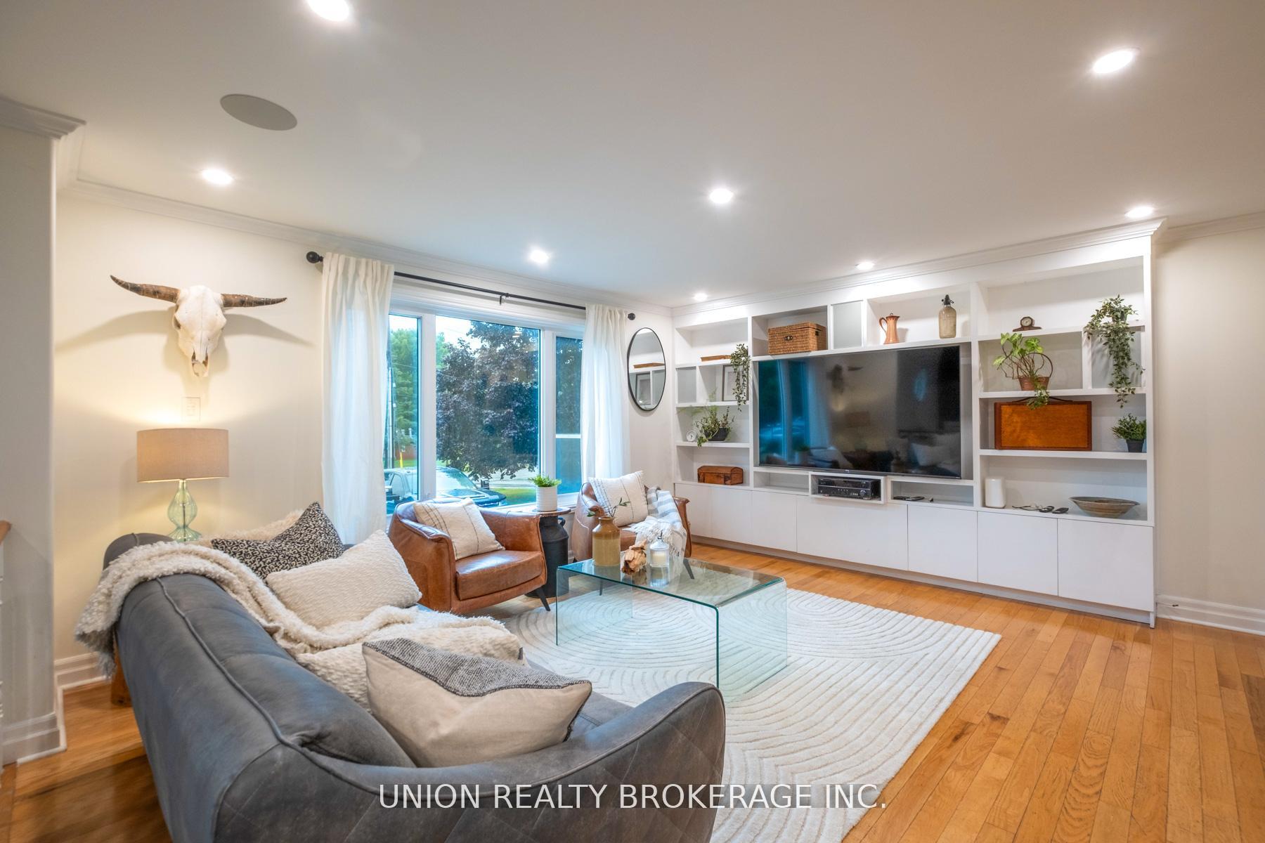 Photo 3 of 33 Carlan Drive, Scugog, Port Perry — HOMEH