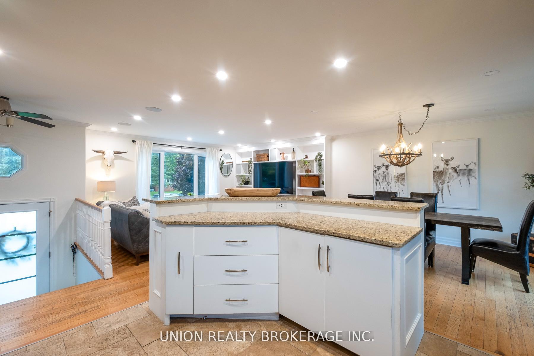 Photo 6 of 33 Carlan Drive, Scugog, Port Perry — HOMEH