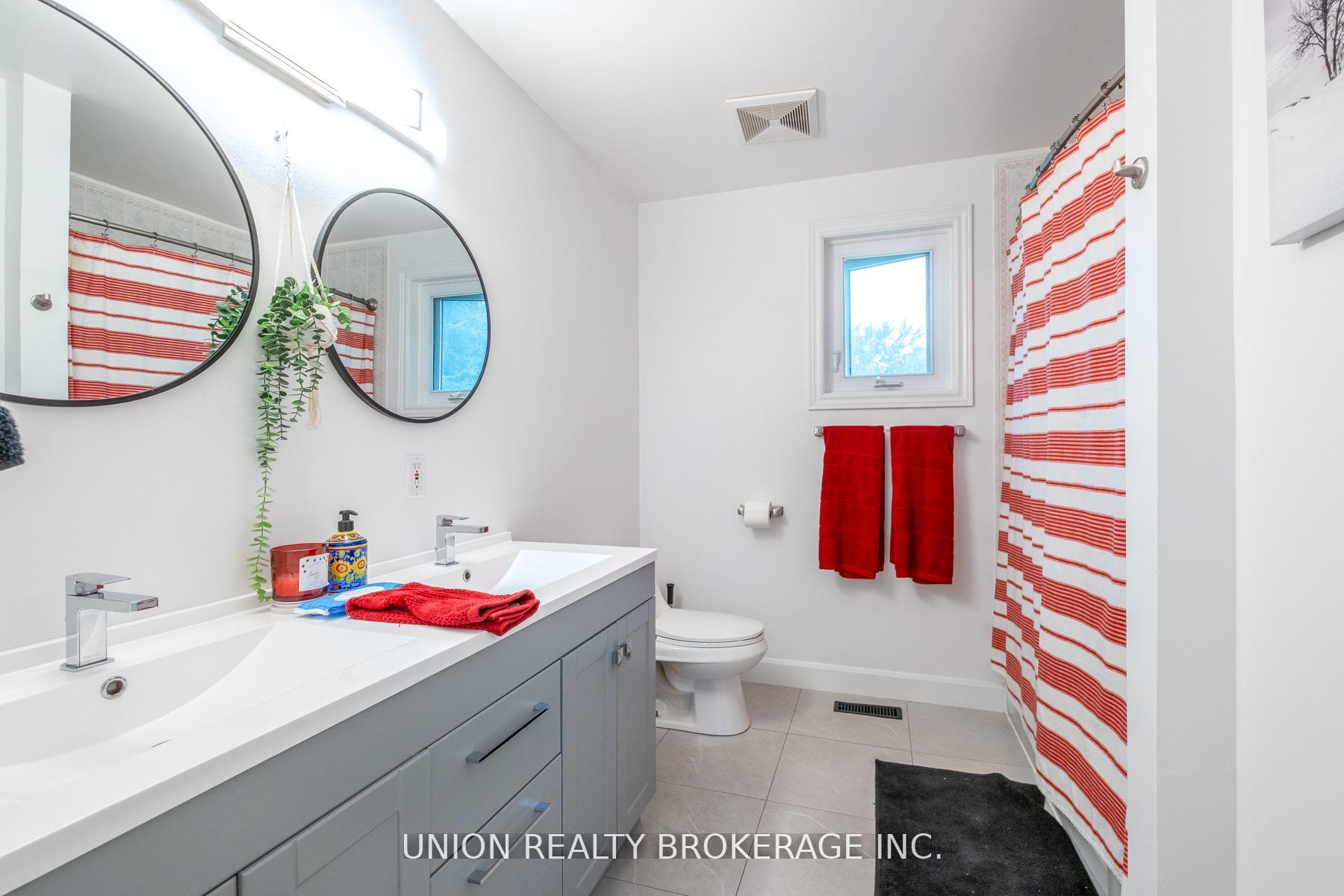 Photo 14 of 33 Carlan Drive, Scugog, Port Perry — HOMEH