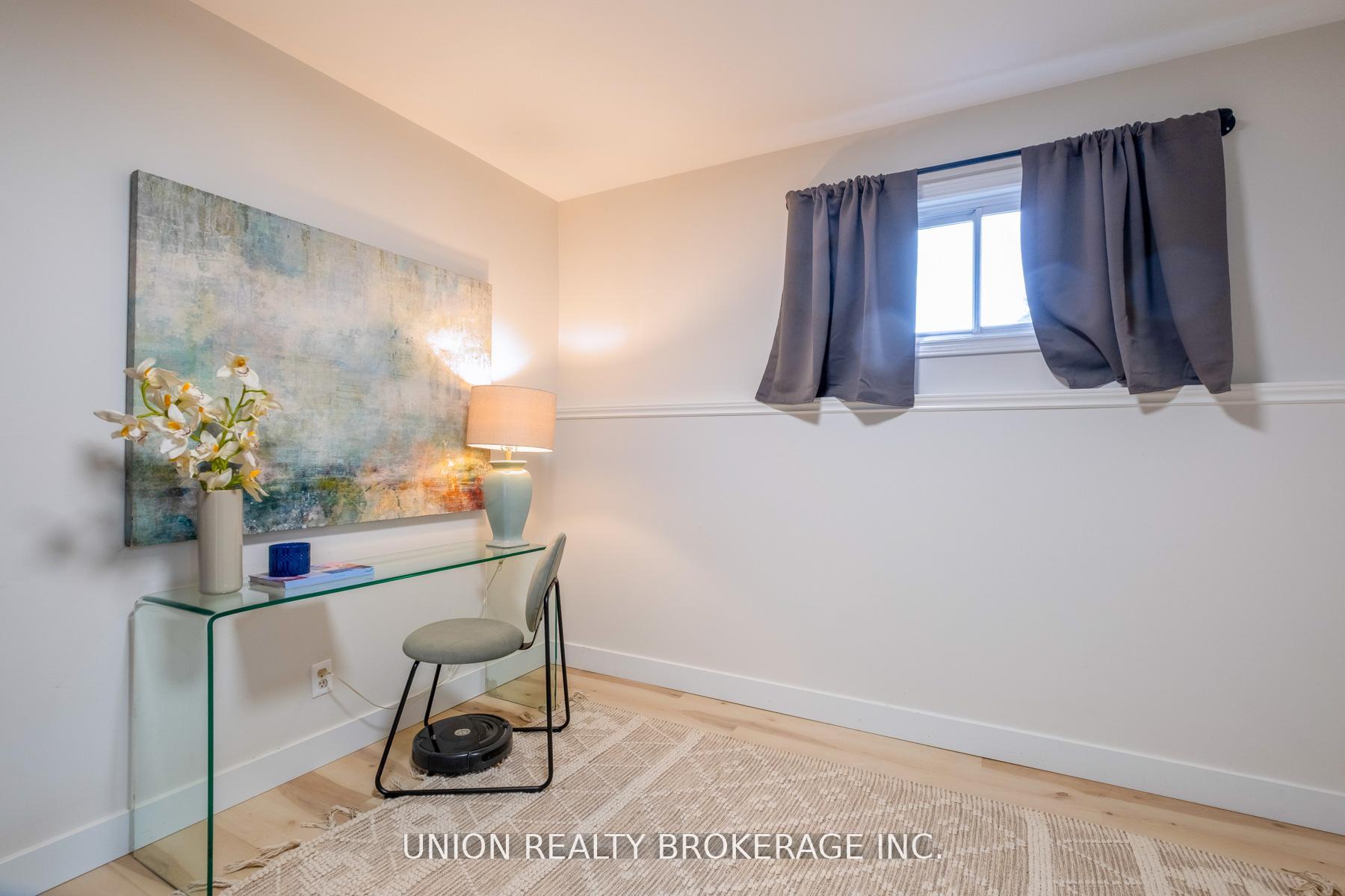 Photo 21 of 33 Carlan Drive, Scugog, Port Perry — HOMEH