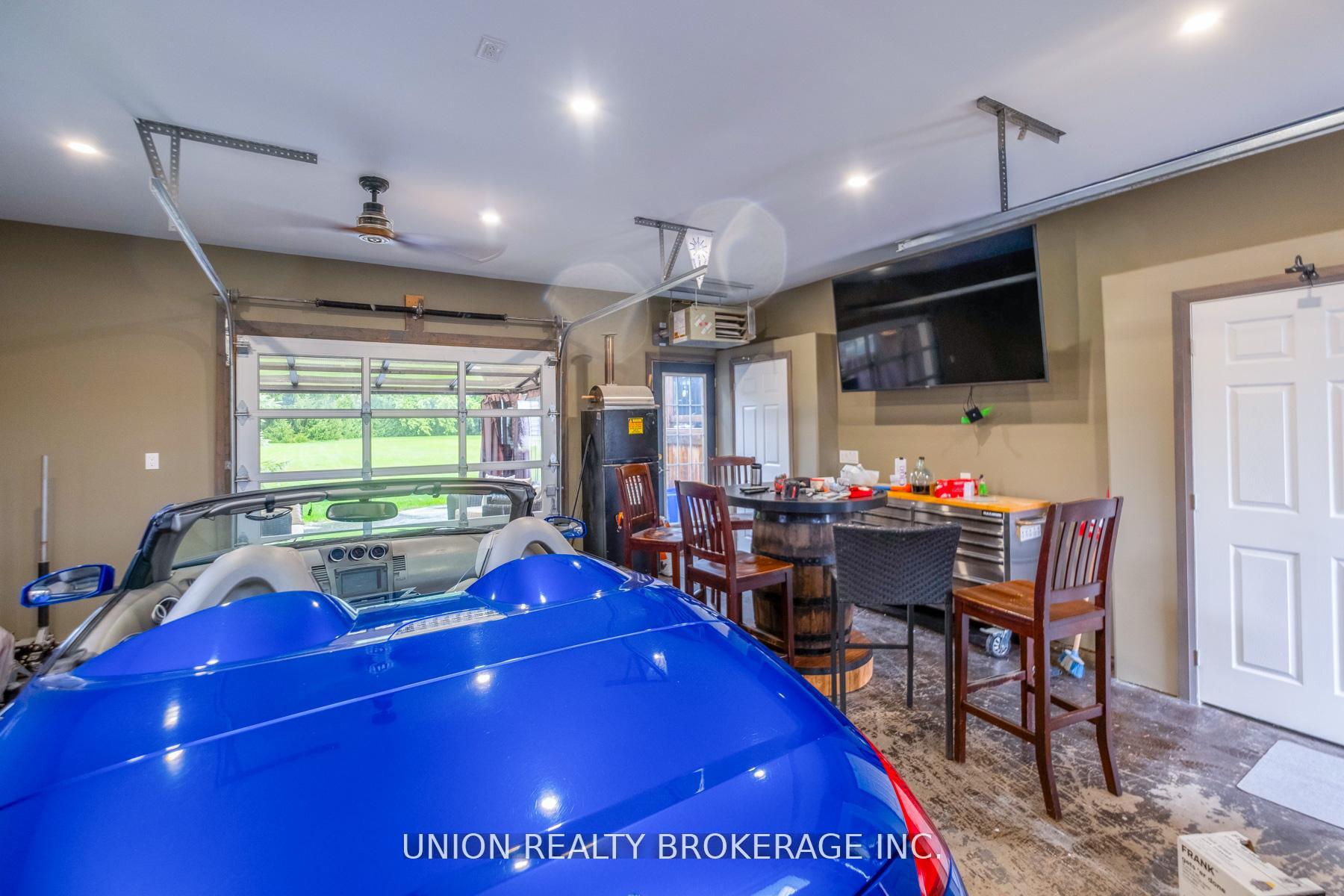 Photo 24 of 33 Carlan Drive, Scugog, Port Perry — HOMEH